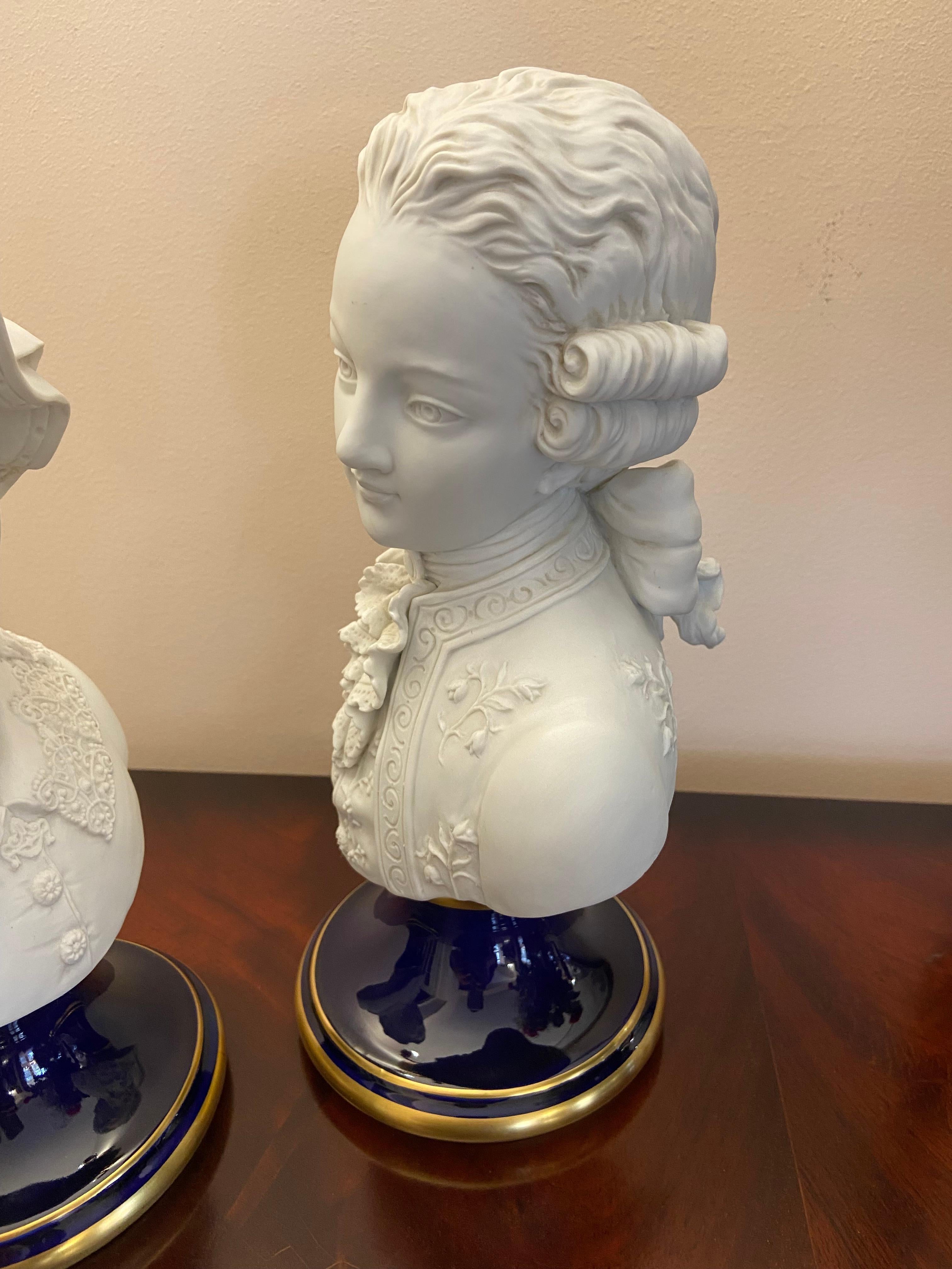 Due soggetti in porcellana, Italia, anni '80 in vendita 3