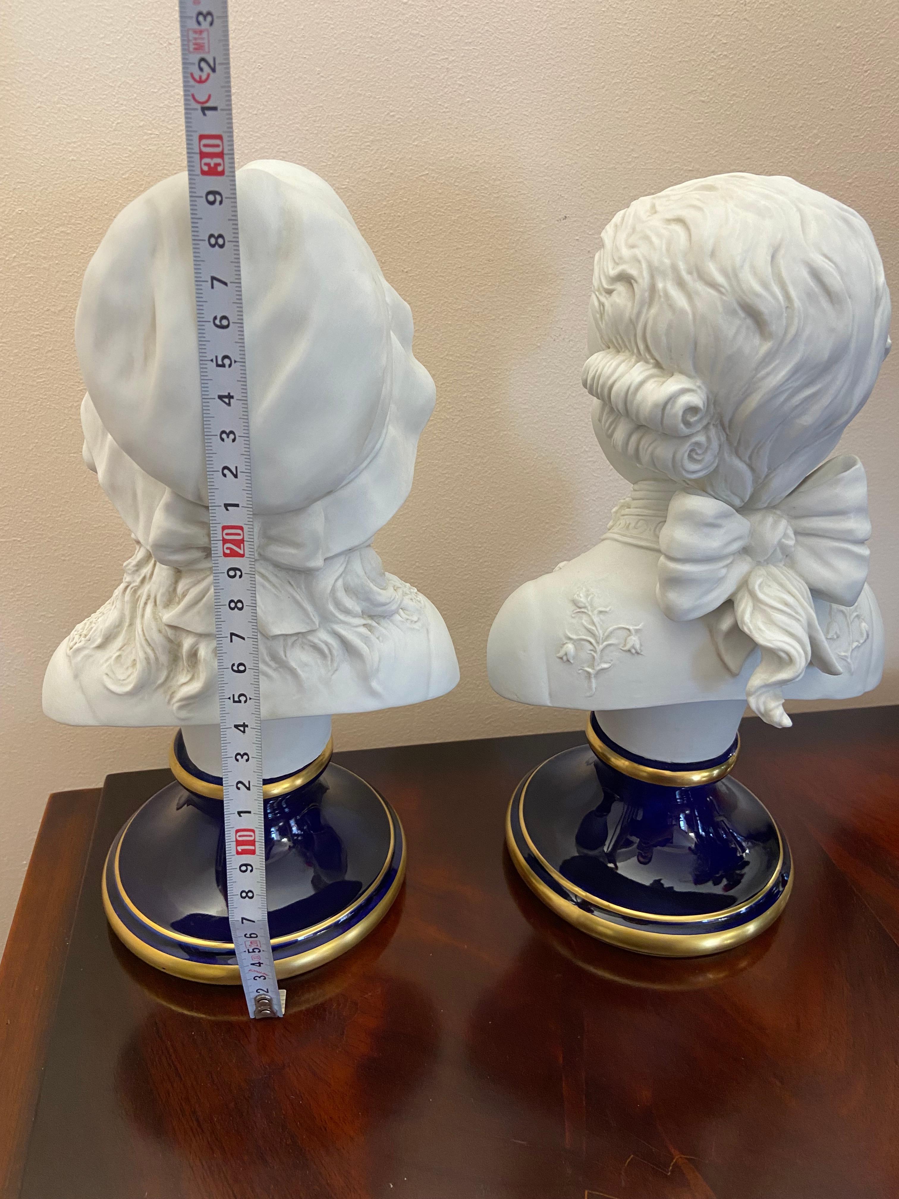 Due soggetti in porcellana, Italia, anni '80 in vendita 1