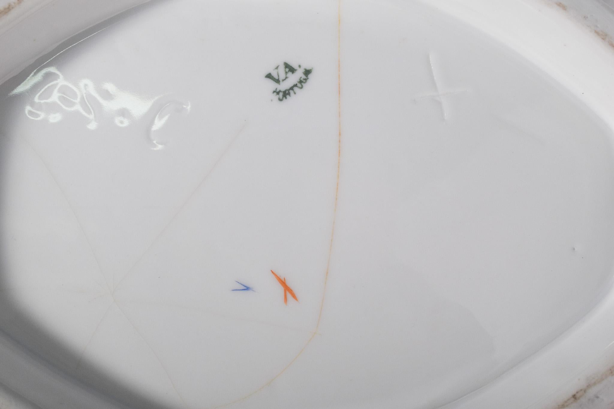 Deux soupières en porcelaine de Vista Alegre, Portugal en vente 8