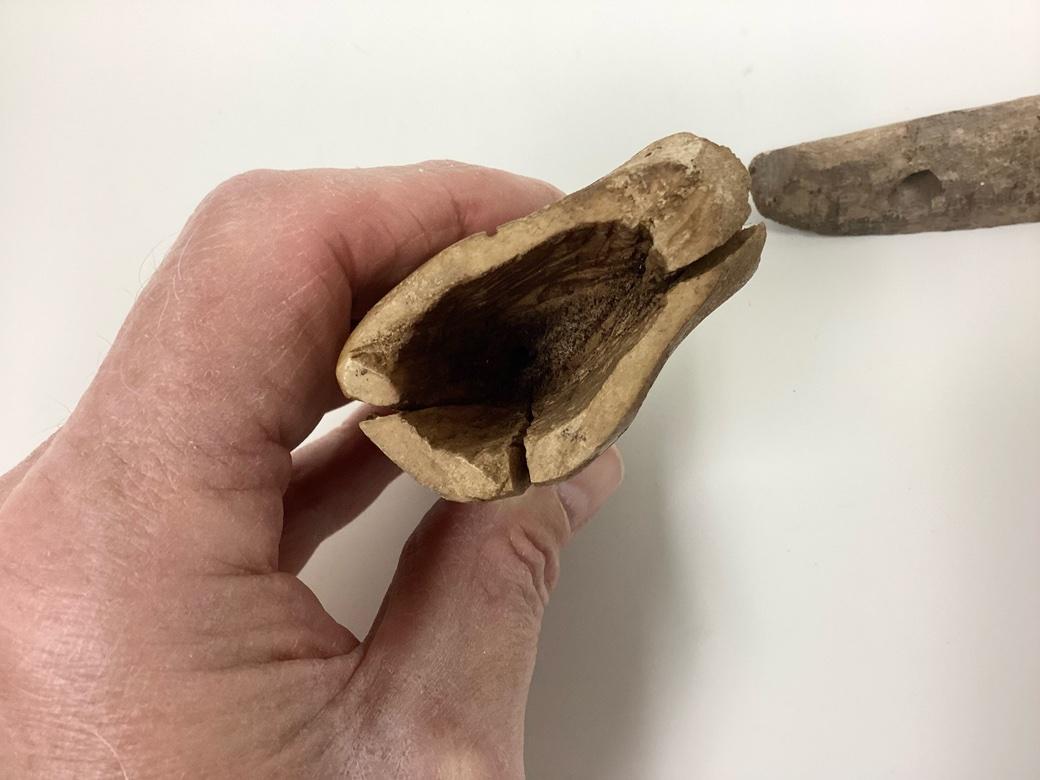 Zwei Pre Inuit Thule Kultur Knochen Werkzeug Griffe im Angebot 1