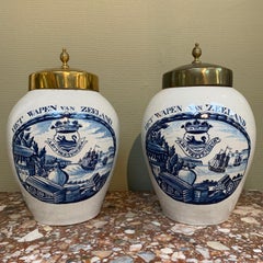 Due rari vasi da tabacco olandesi di Delft, Het Wapen van Zeeland, XVIII secolo