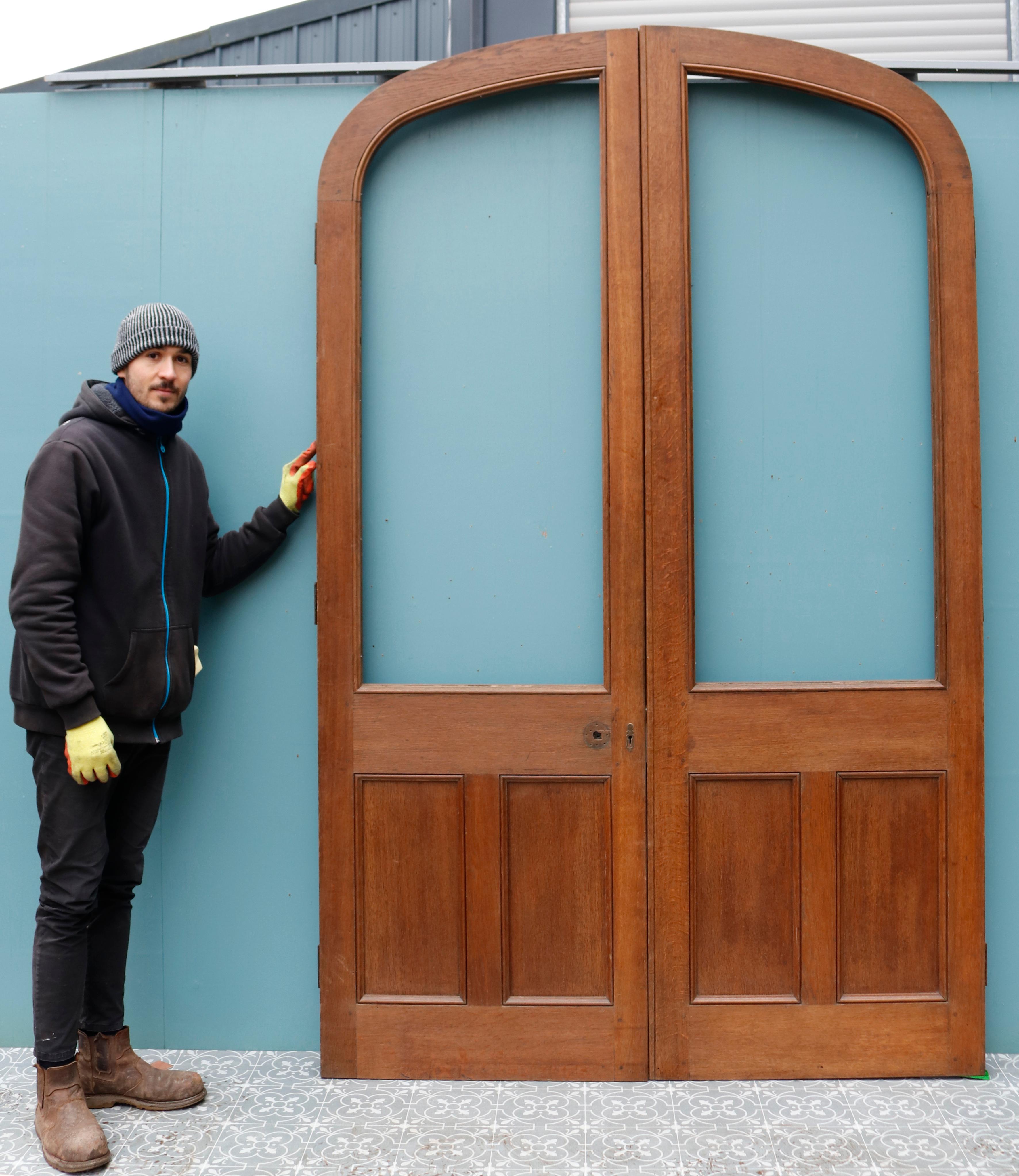 Two Reclaimed Arched Oak Doors In Fair Condition For Sale In Wormelow, Herefordshire