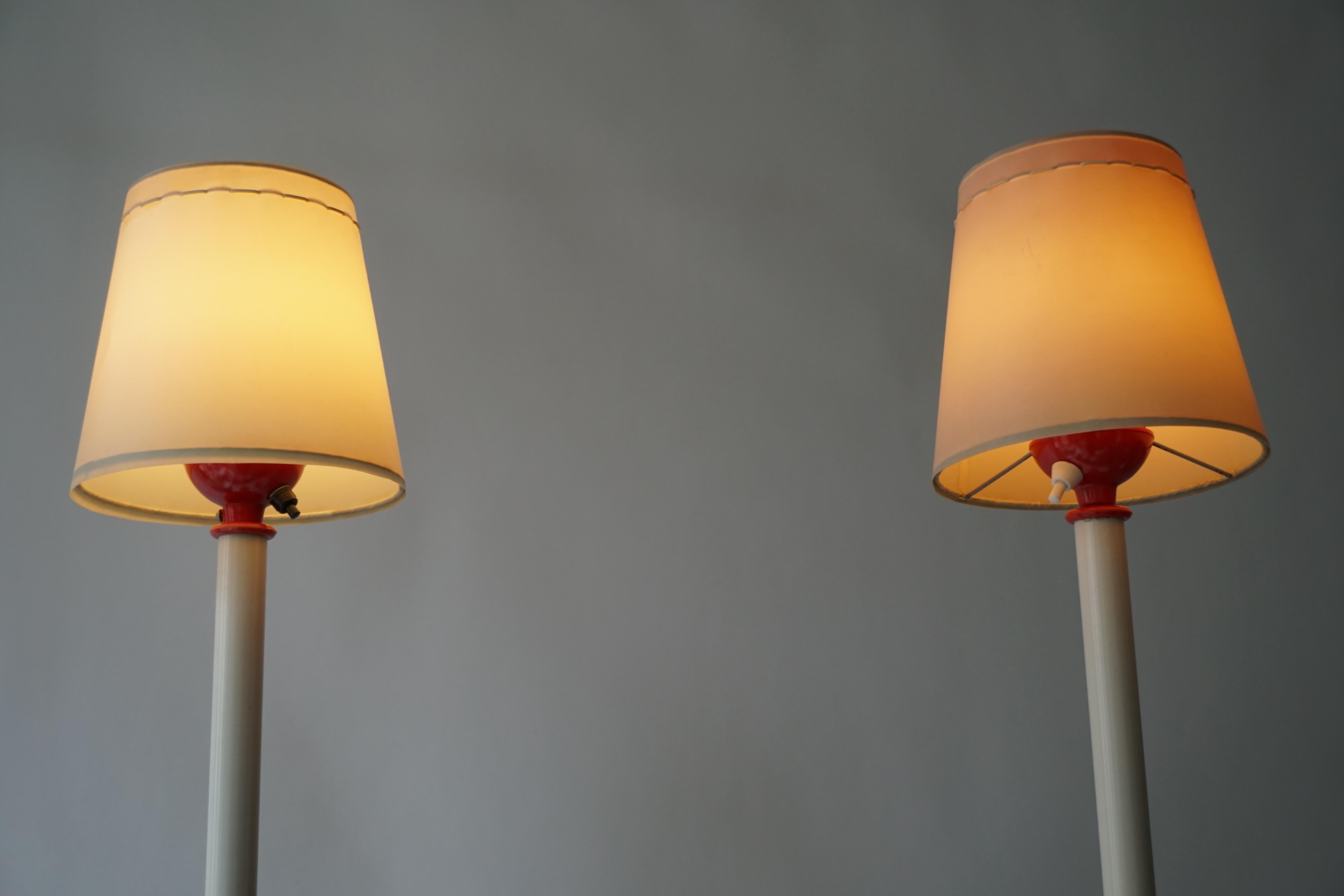 Two Red and White Floor Lamps For Sale 2