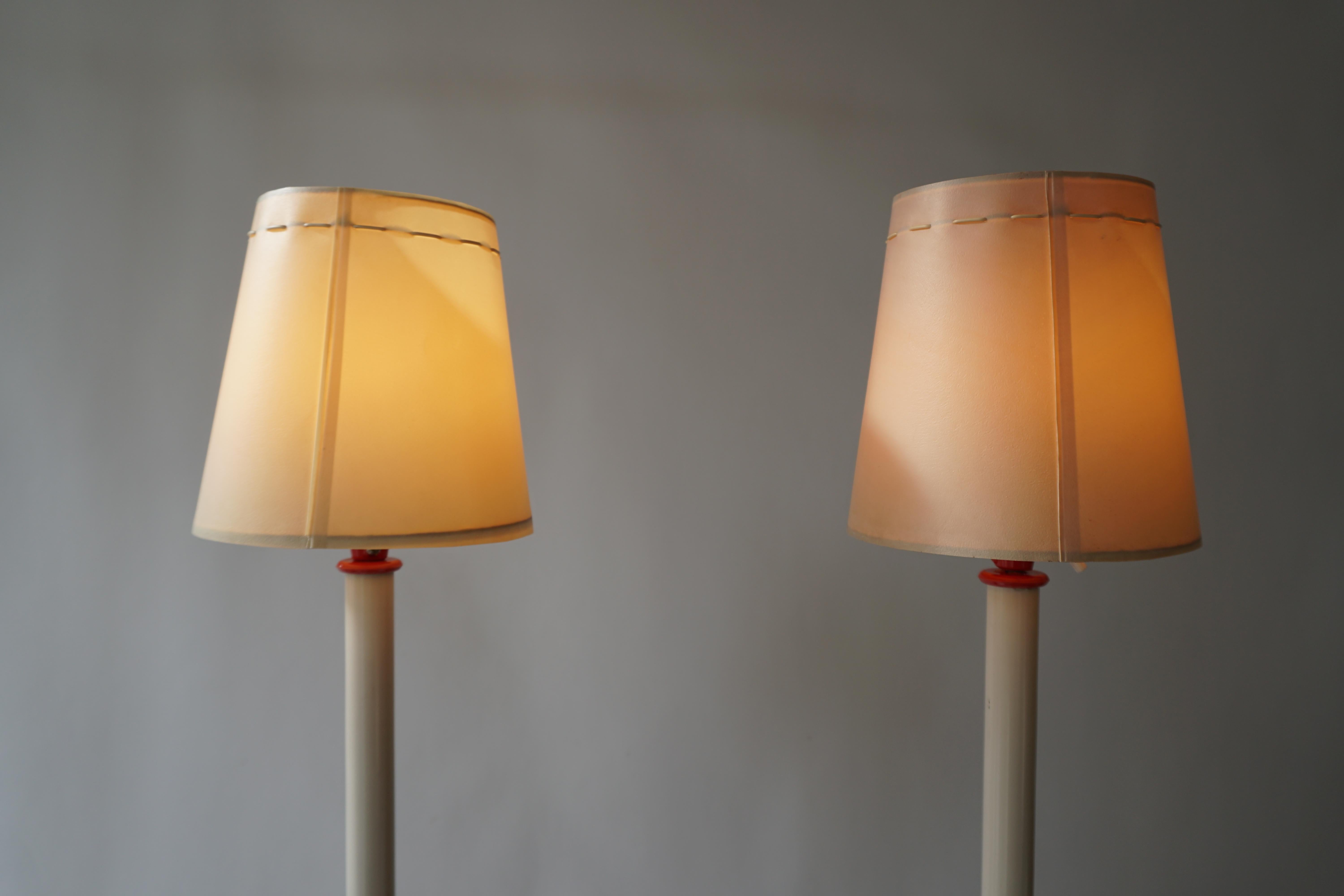 Two Red and White Floor Lamps For Sale 8