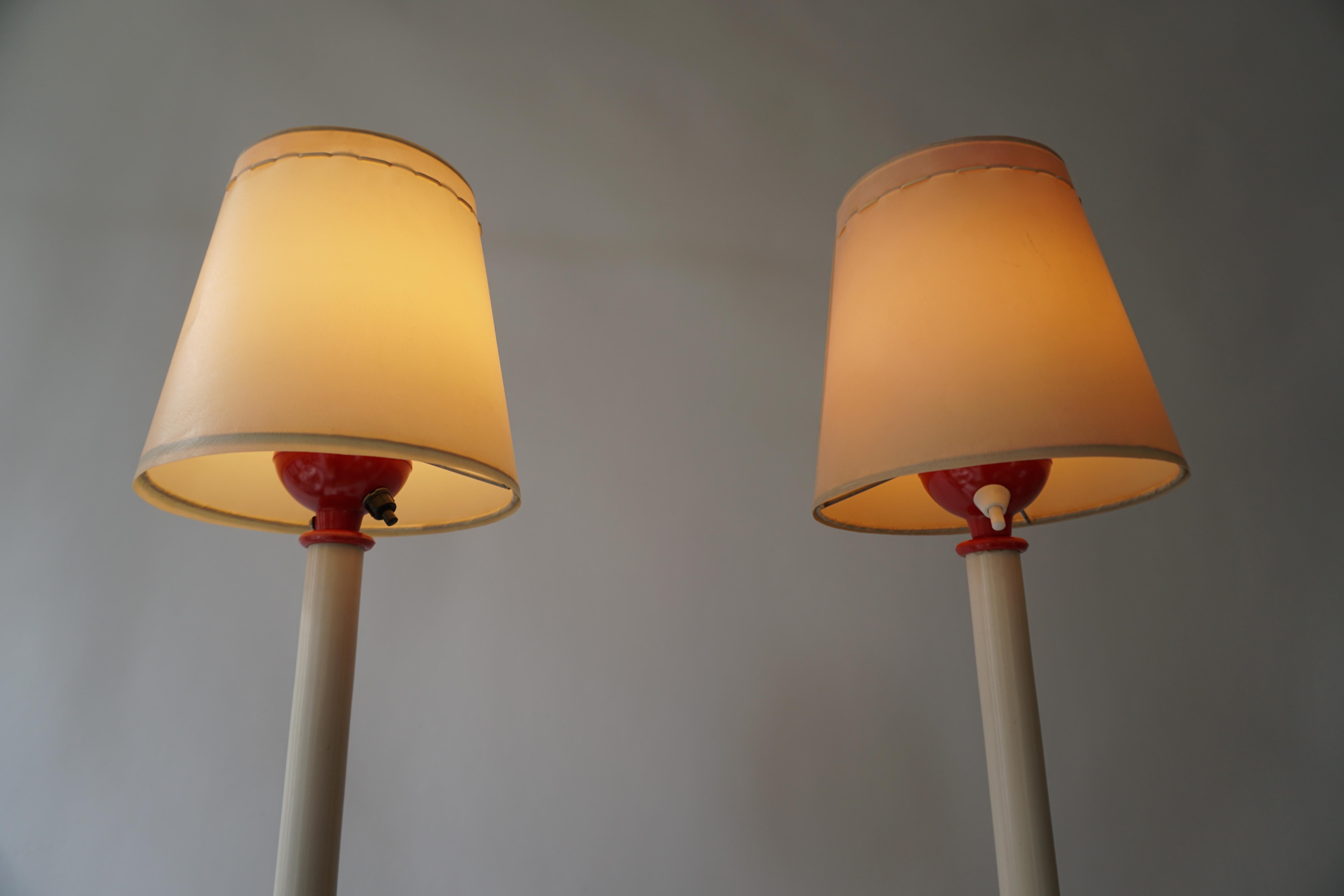 Two Red and White Floor Lamps For Sale 1