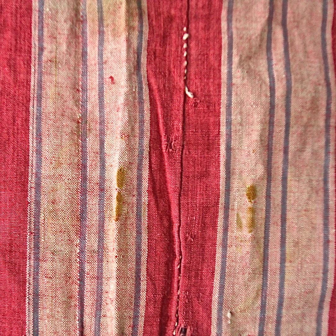 Two Red Striped Large Cotton Curtains, French, Late 18th Century For Sale 2