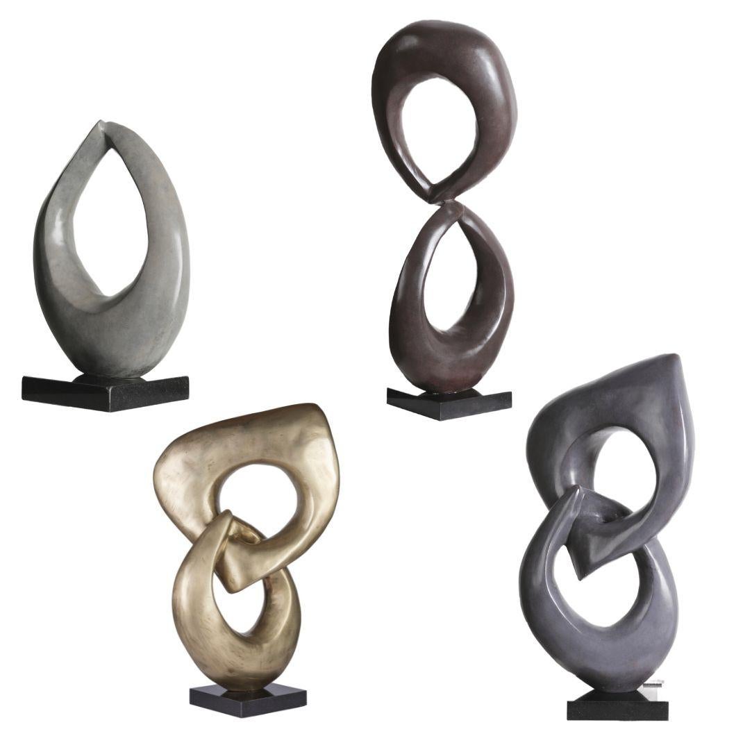 Two Rings- Contemporary Italian Blue Patinated Bronze Abstract Modern Sculpture  en vente 2