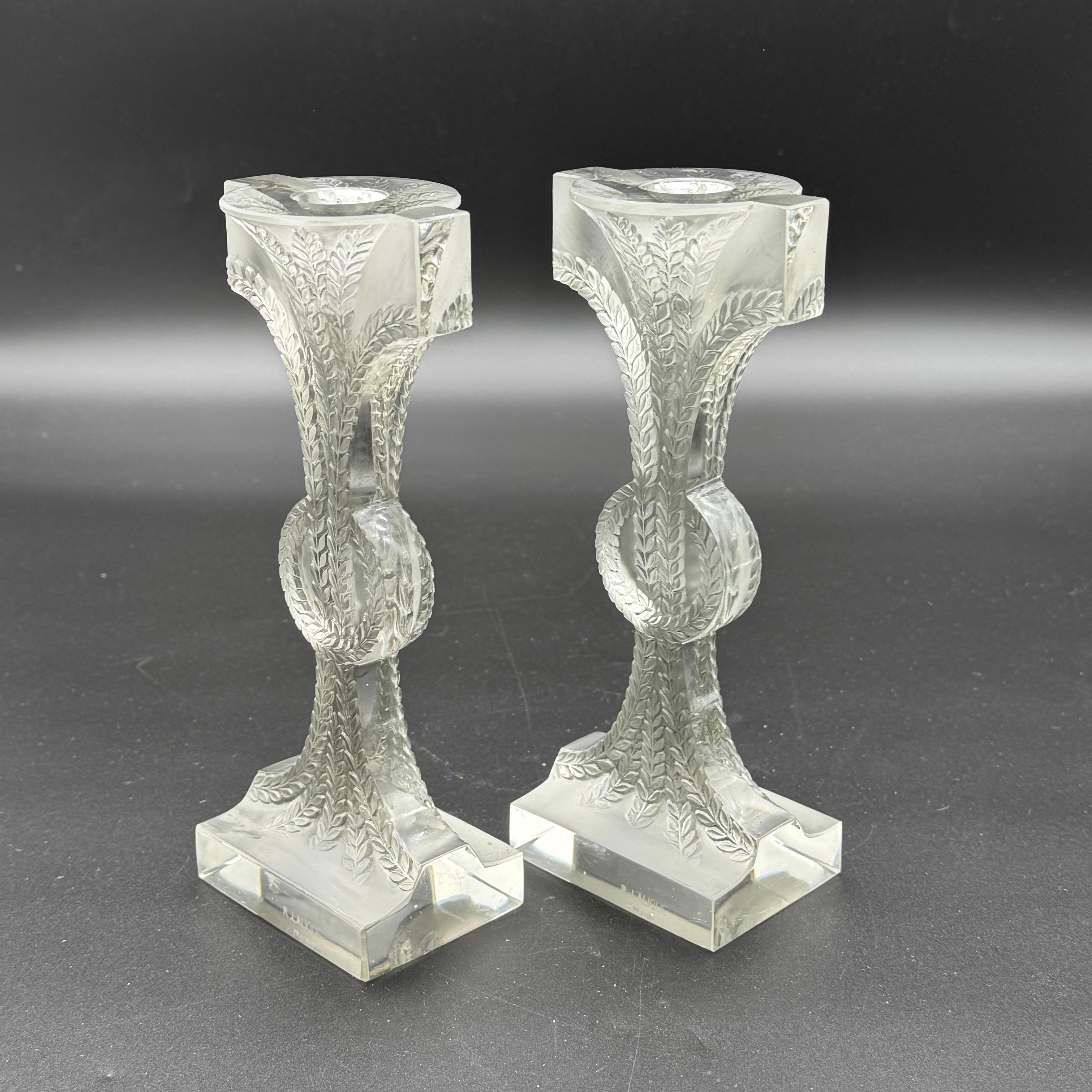 Art Déco Due candelieri di vetro R.Lalique Rameaux in vendita