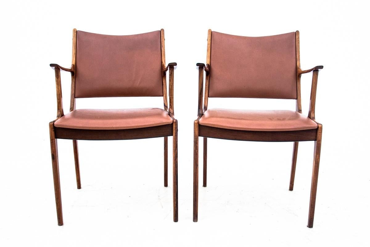 Armchairs from Denmark, produced in the 1960s.

Dimensions: height 85 cm / height of the seat 44 cm / width 57 cm / depth 55 cm.