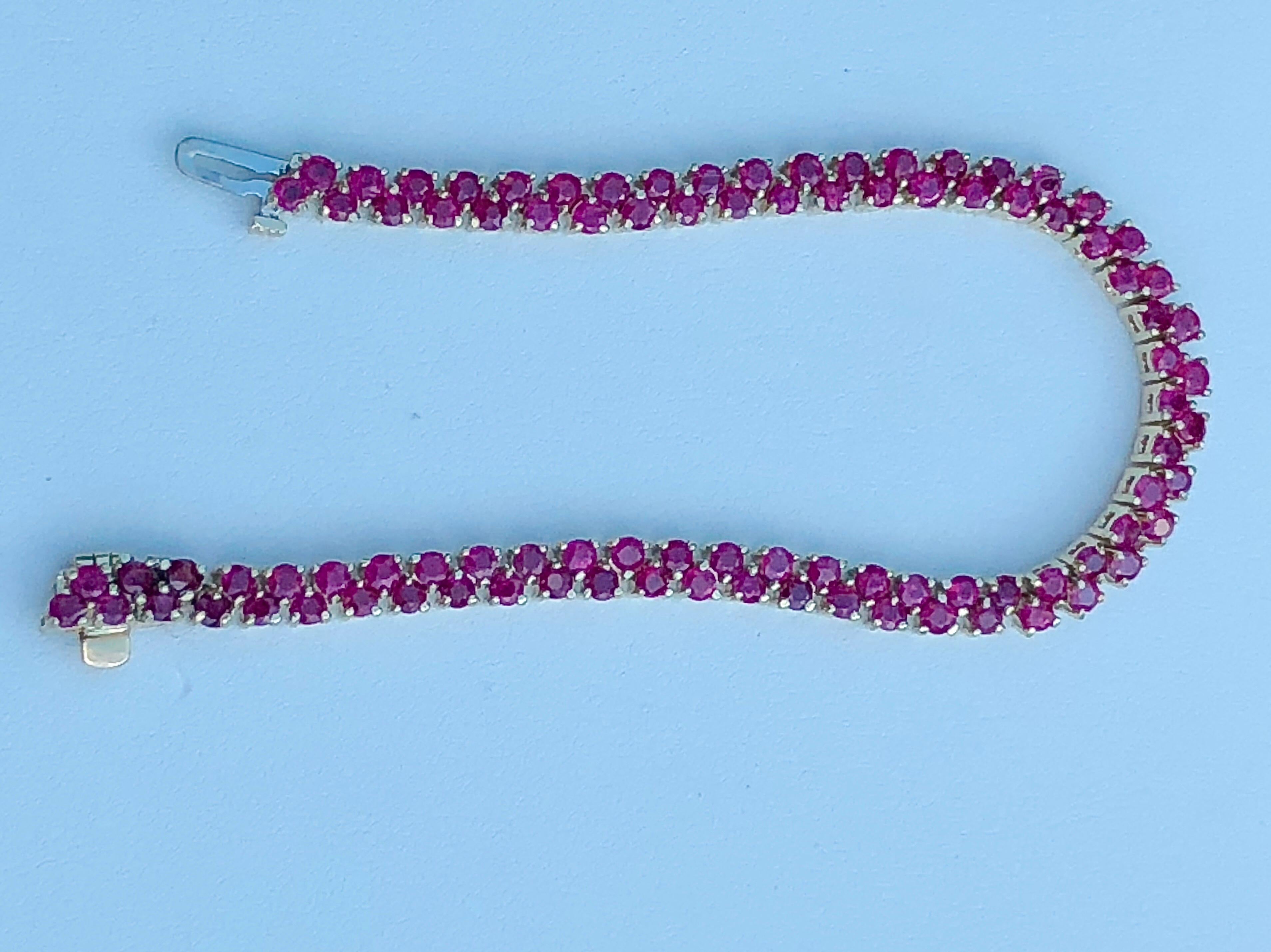 Bracelet The Row 11.00 Carat Rubis Naturel Or Jaune en vente 7