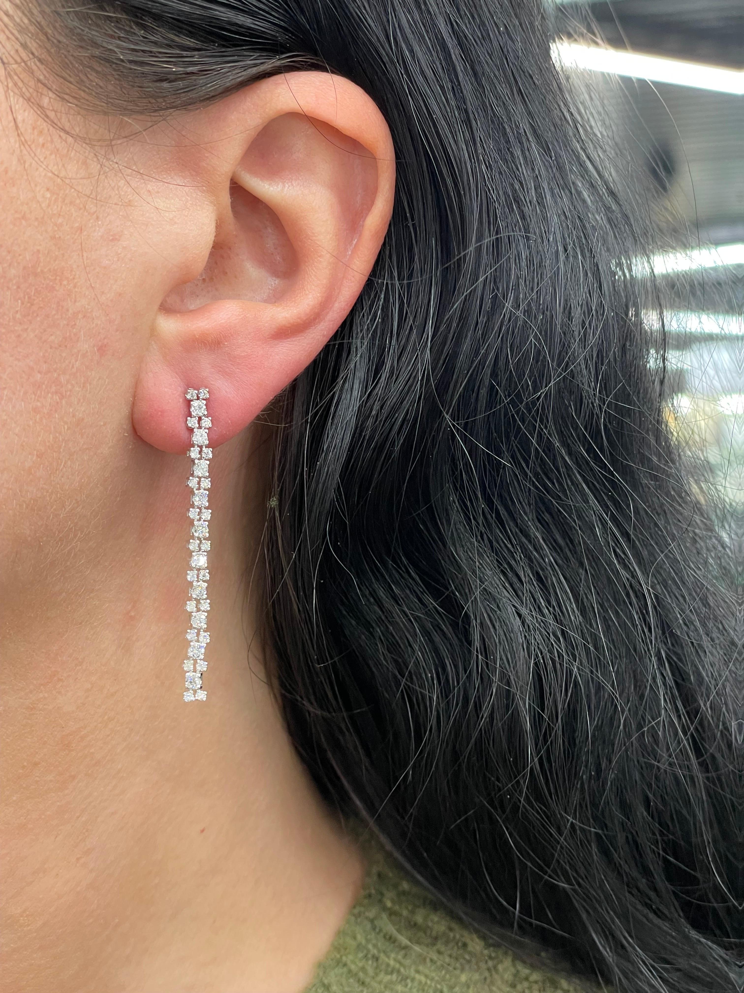 Women's Two Row Long Diamond Dangle Drop Earrings 1.05 Carats 18 Karat White Gold  For Sale