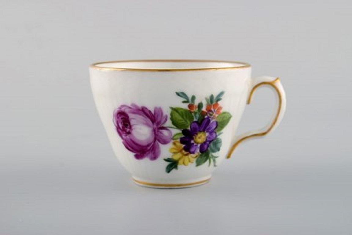 20th Century Two Royal Copenhagen Saxon Flower Coffee Cups with Saucers and Two Plates For Sale