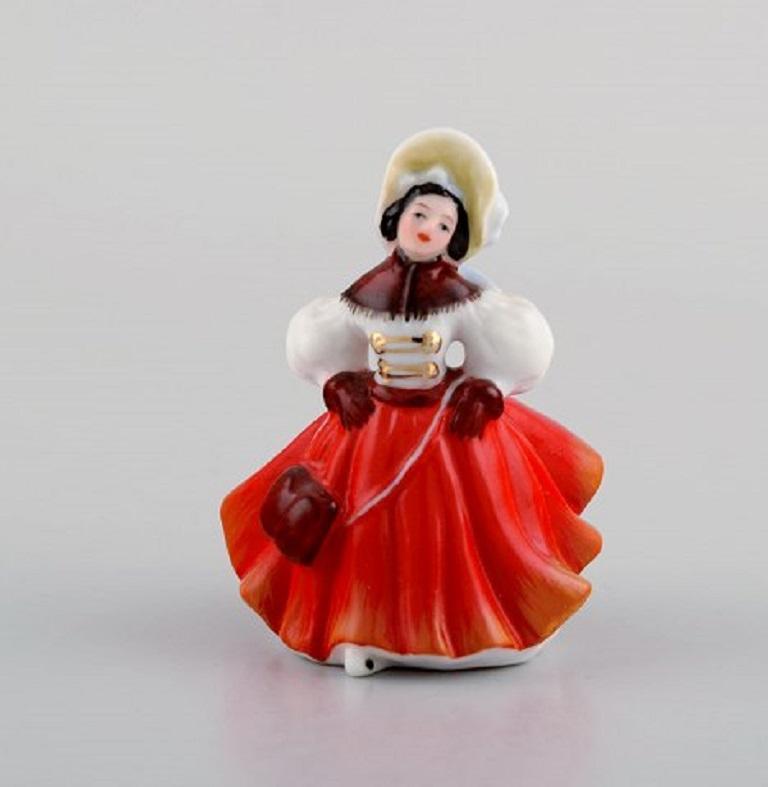 Deux figurines en porcelaine Royal Doulton. Danseuse et juge. Buzfuz, milieu du 20e siècle.
Les plus grandes mesures : 10.5 x 5,5 cm.
En parfait état.
Estampillé.