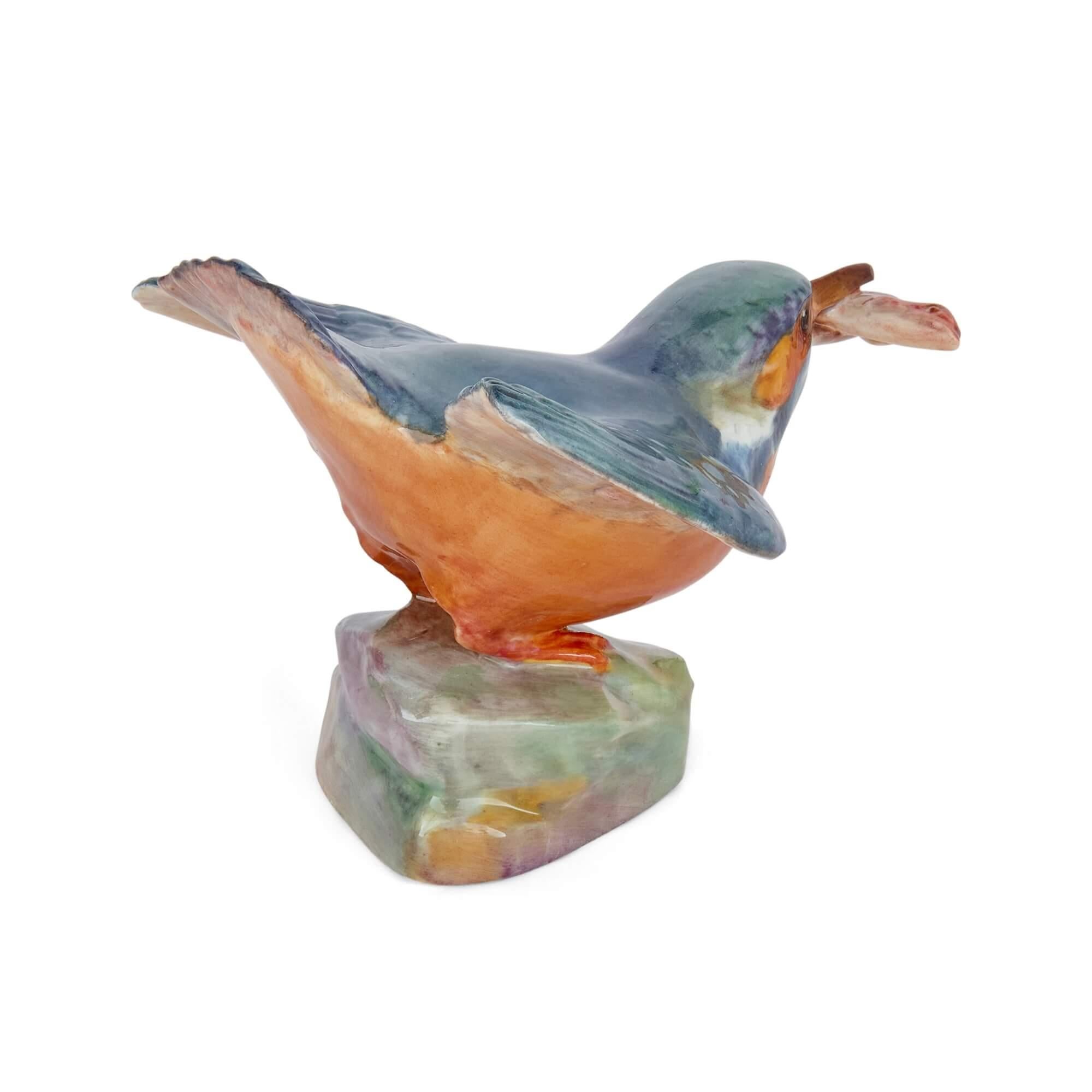 Two Royal Worcester Porcelain Bird Models of a Kingfisher and a Thrush In Good Condition For Sale In London, GB