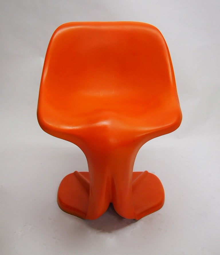 French Two Sculptural Fiberglass Chairs by Jean Dudon, France, 1970 For Sale