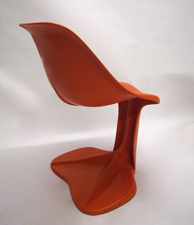 Late 20th Century Two Sculptural Fiberglass Chairs by Jean Dudon, France, 1970 For Sale
