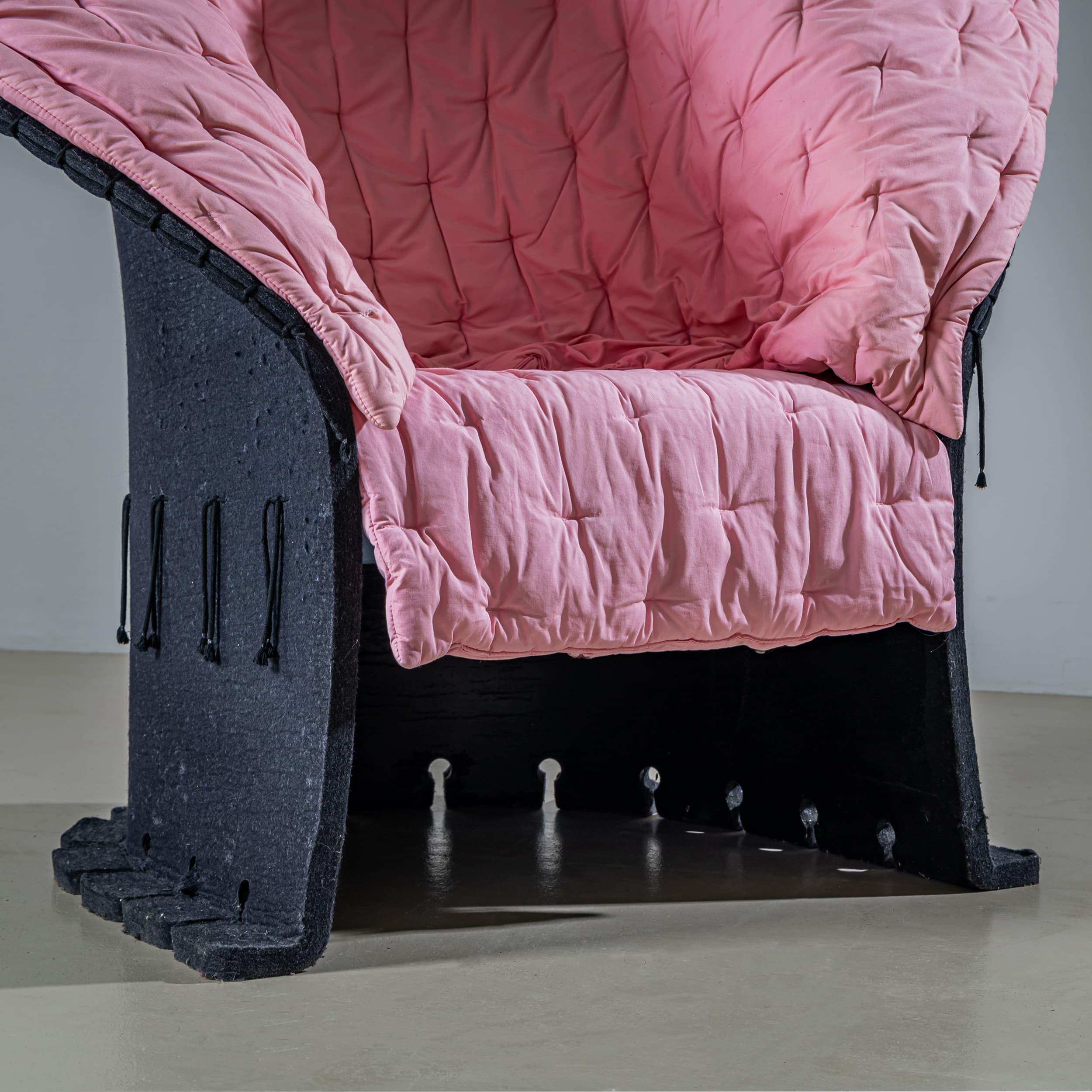 Two Sculptural Lounge Chairs, “I Feltri” by Gaetano Pesce For Sale 1