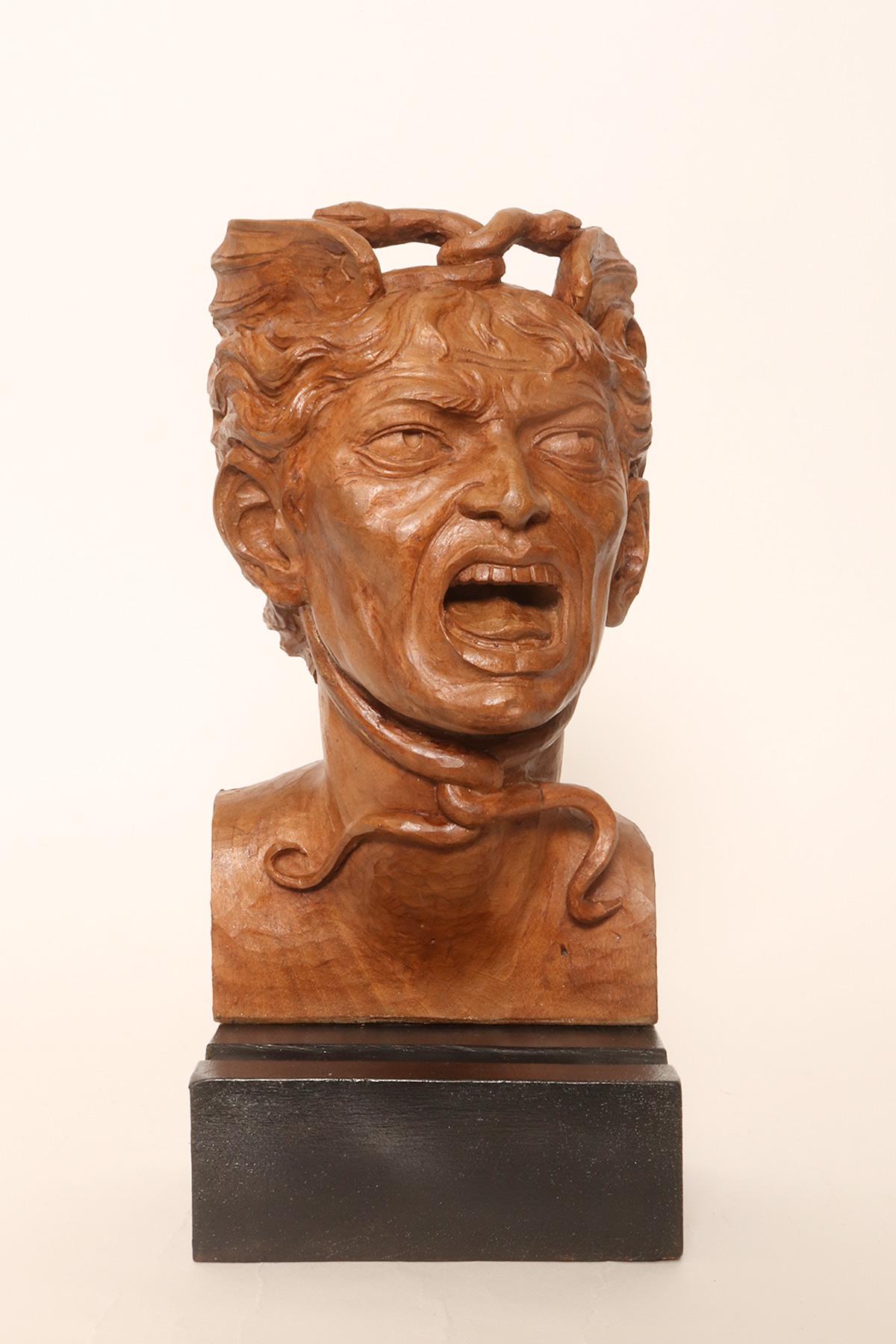 Two sculptures depicting the head of Medusa and the head of a man, Italy 1900. For Sale 4