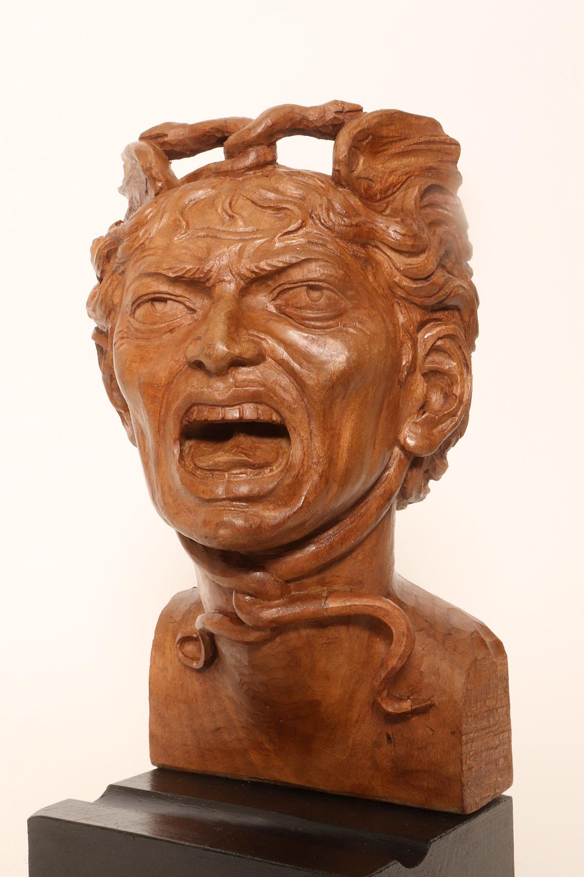 Two sculptures depicting the head of Medusa and the head of a man, Italy 1900. For Sale 10