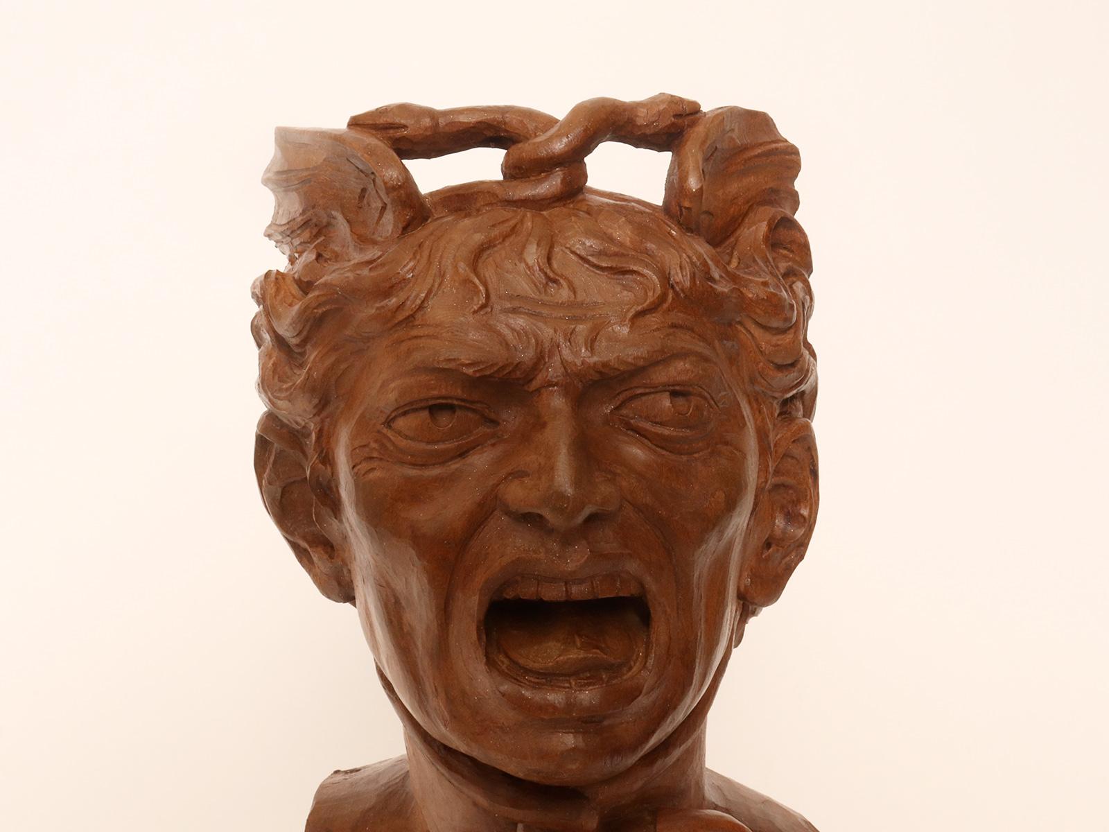 Two sculptures depicting the head of Medusa and the head of a man, Italy 1900. For Sale 11