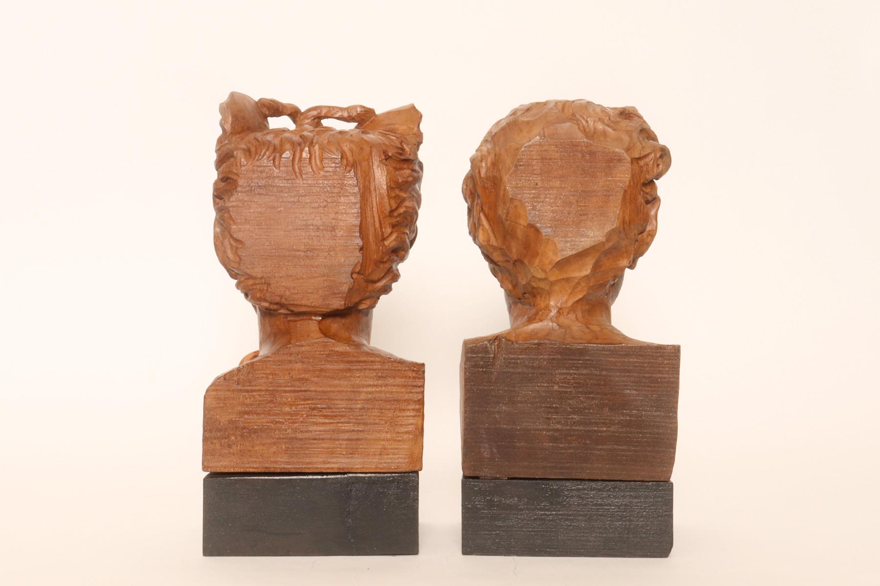20ième siècle Deux sculptures représentant la tête de Méduse et la tête d'un homme, Italie 1900. en vente