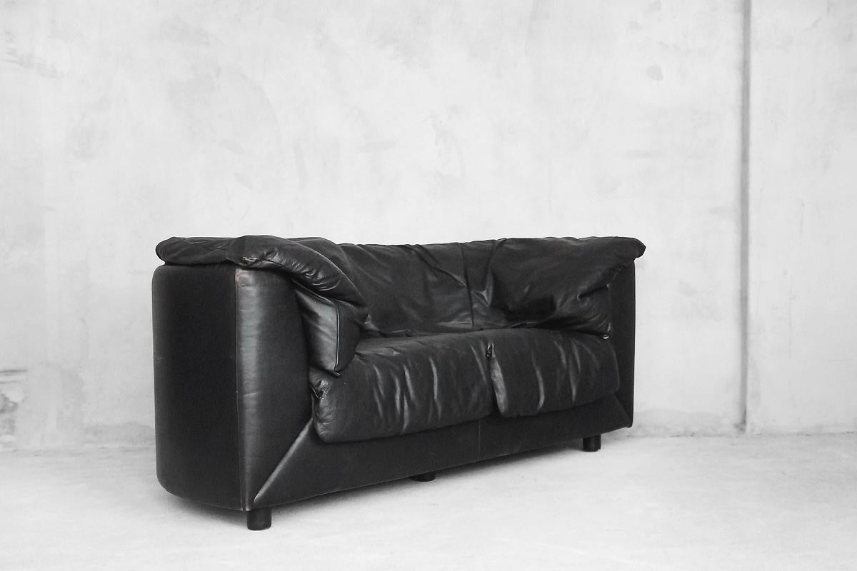 Two-Seat Black Leather Swiss Sofa by De Sede, 1980s 4
