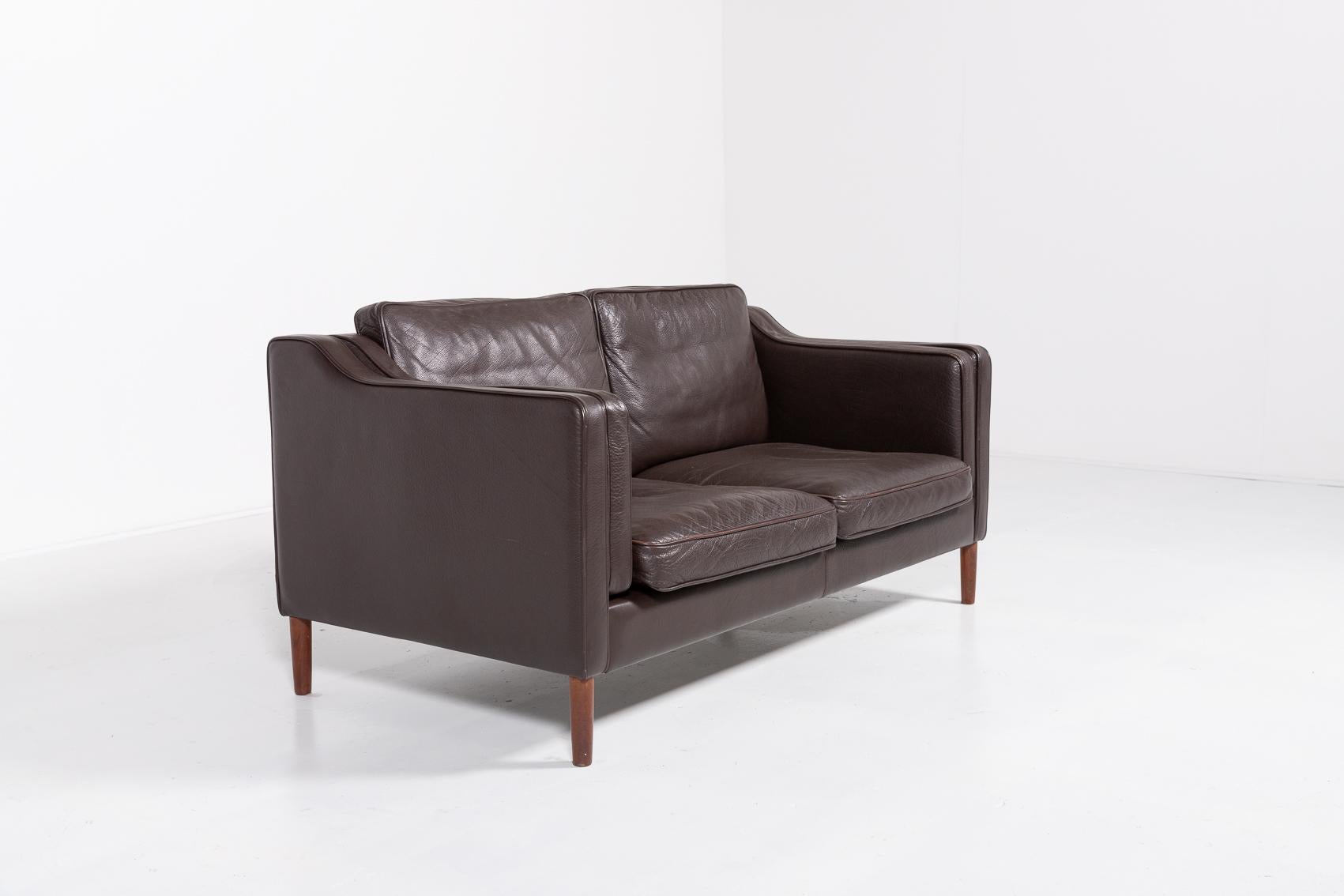 Scandinavian Modern Two seat brown leather sofa from Mogens Hansen, Denmark For Sale