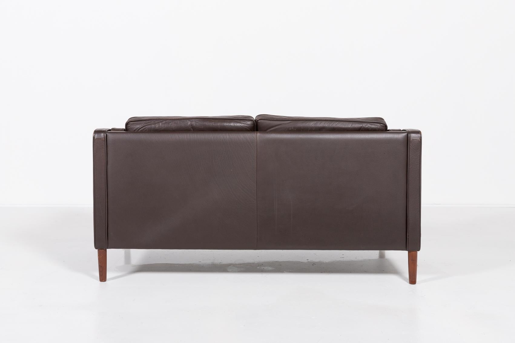 Leather Two seat brown leather sofa from Mogens Hansen, Denmark For Sale
