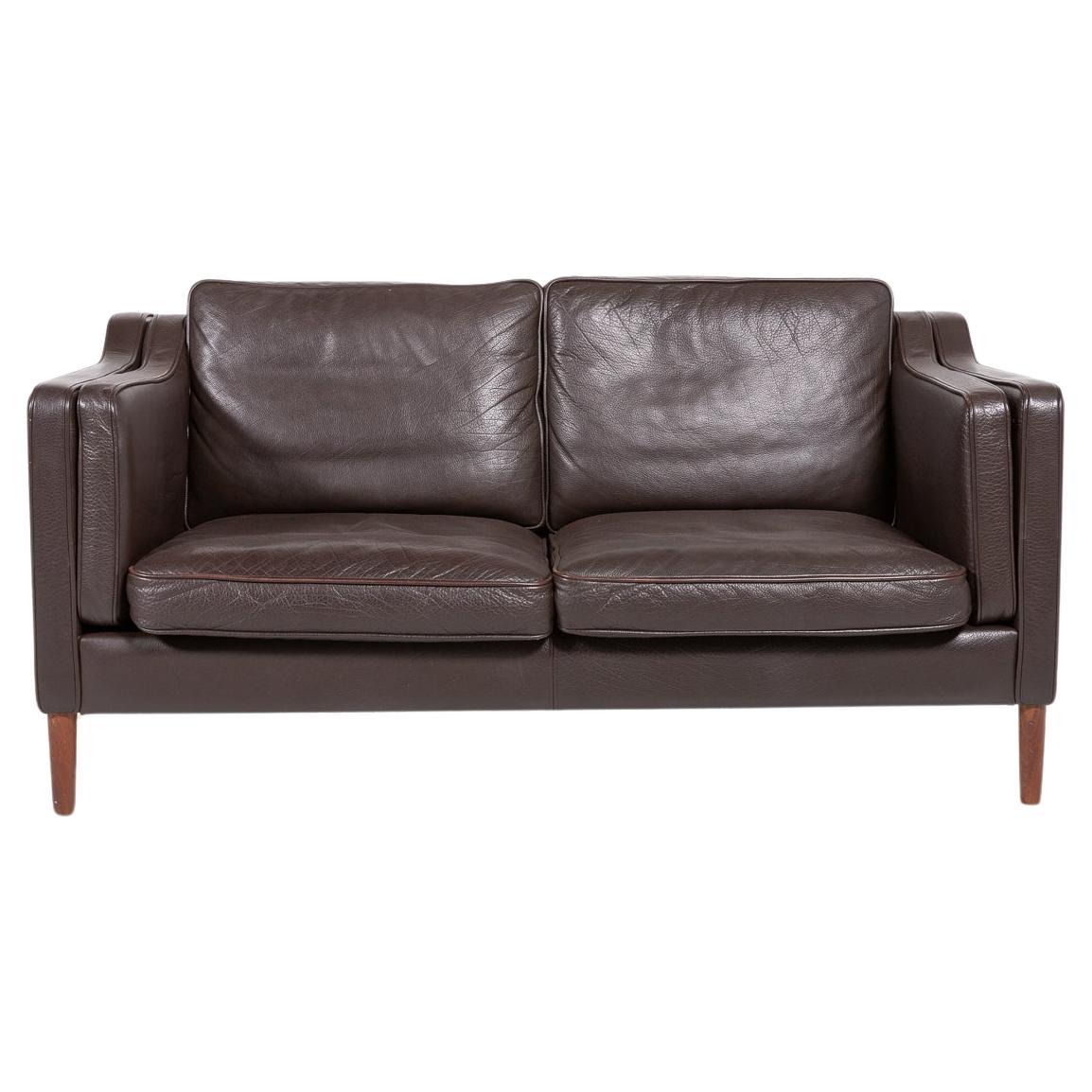 Two seat brown leather sofa from Mogens Hansen, Denmark For Sale