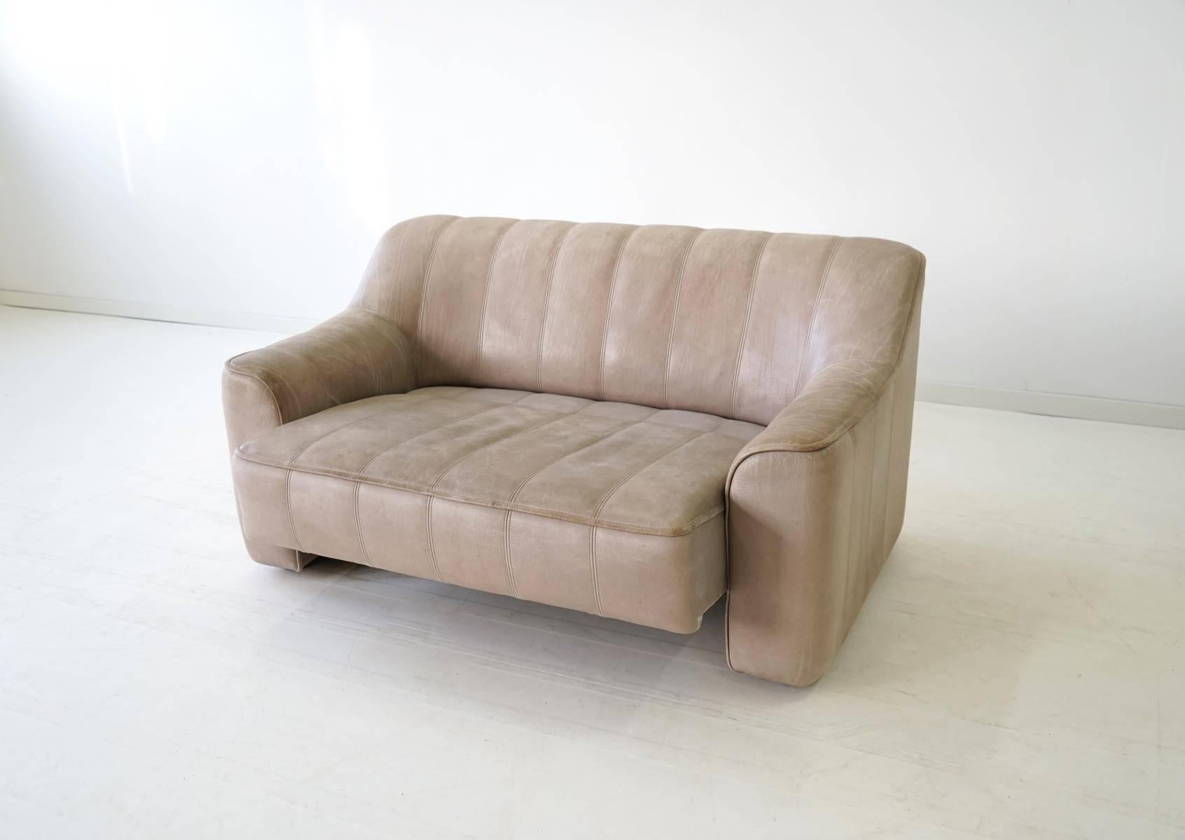 Two-Seat Ds 44 Sofa by De Sede Neck Leather Extendable Seat In Good Condition In Telgte, DE
