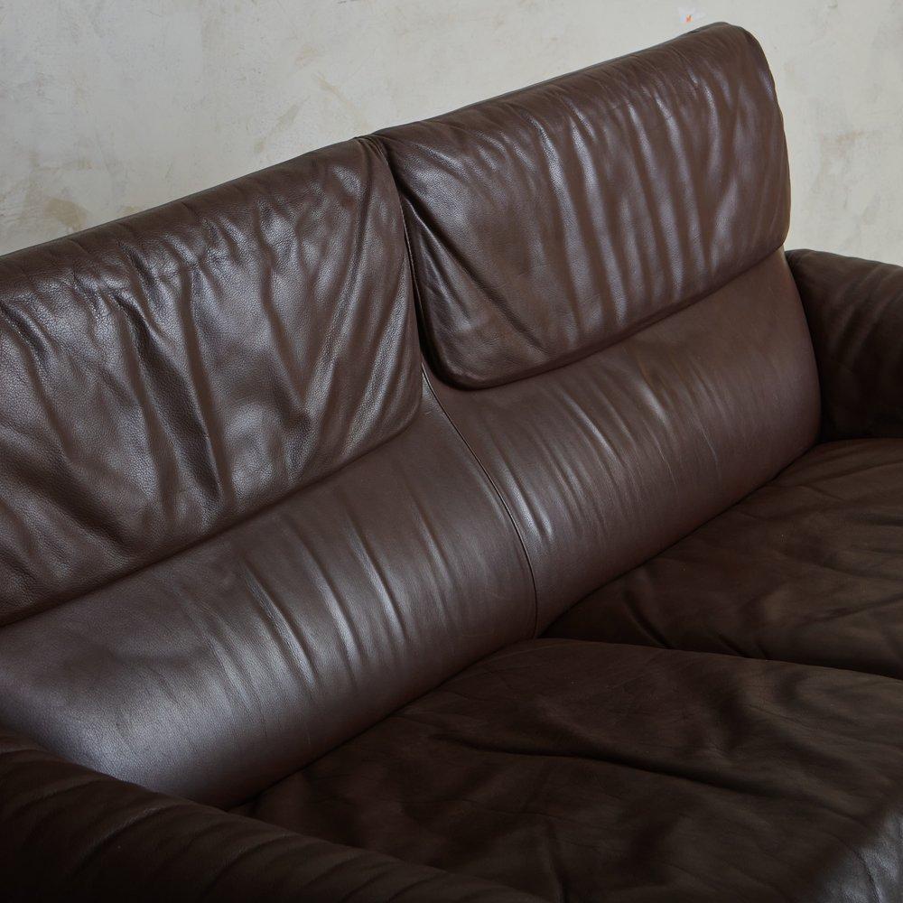 Swiss Two-Seat Leather Ds-2011 Sofa by De Sede, Switzerland 1980s