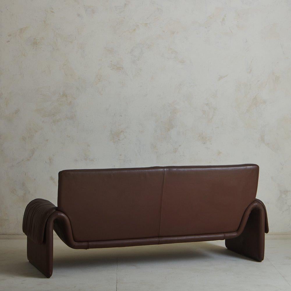 Two-Seat Leather Ds-2011 Sofa by De Sede, Switzerland 1980s 1