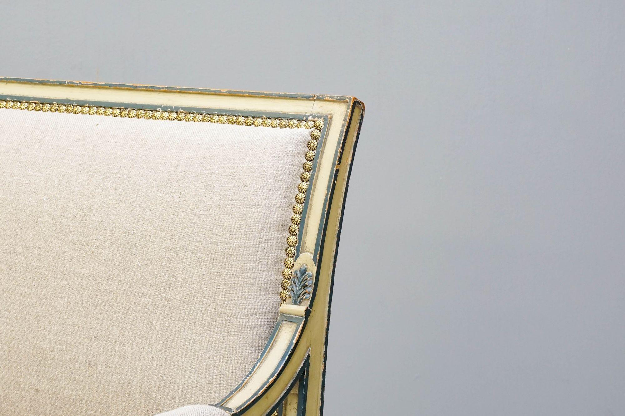 Two Seat Settee en Bueno estado para la venta en London, England