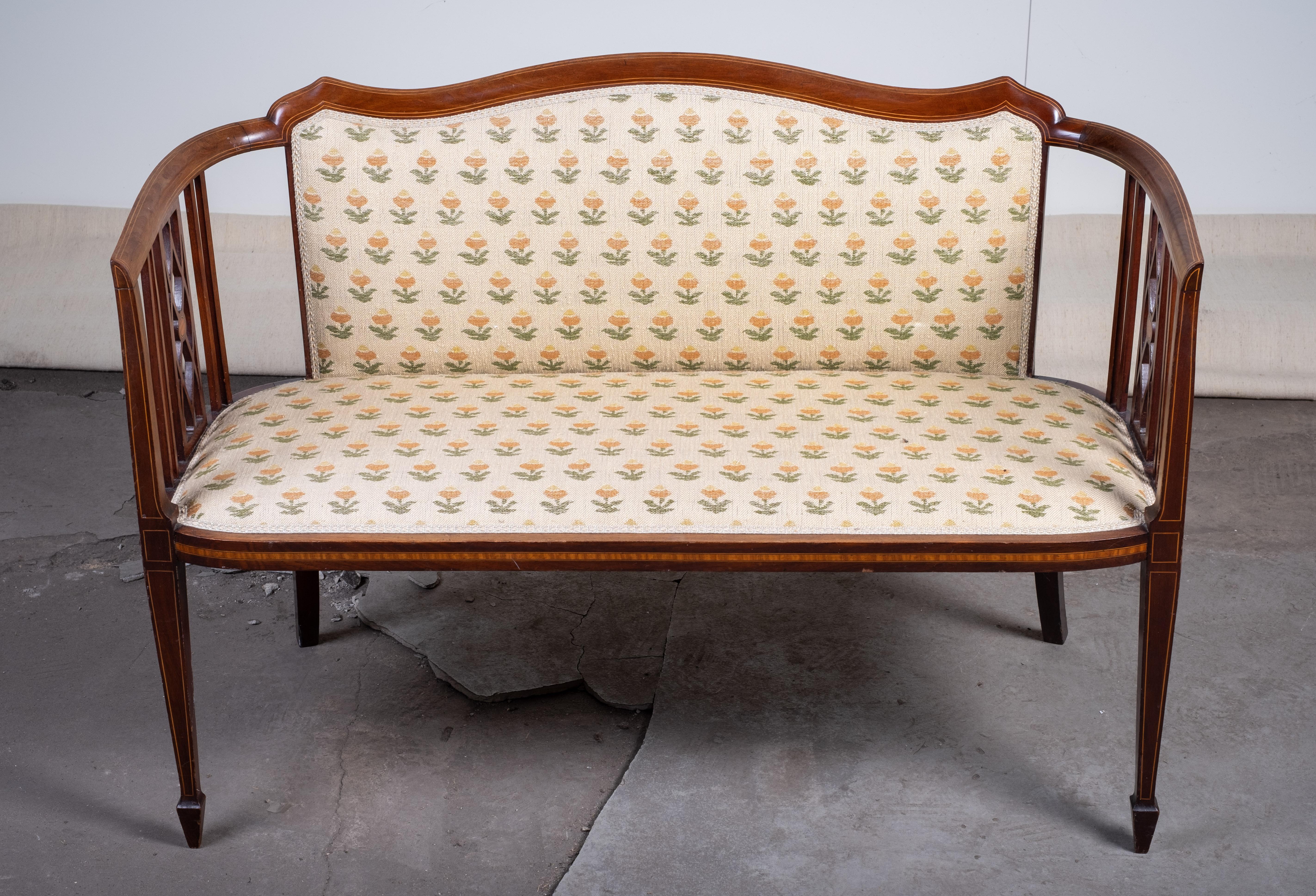 Two-Seat Sofa / Bench in Mahogany, Art Nouveau Style, Early 1900s In Good Condition For Sale In Nørre Aaby, DK