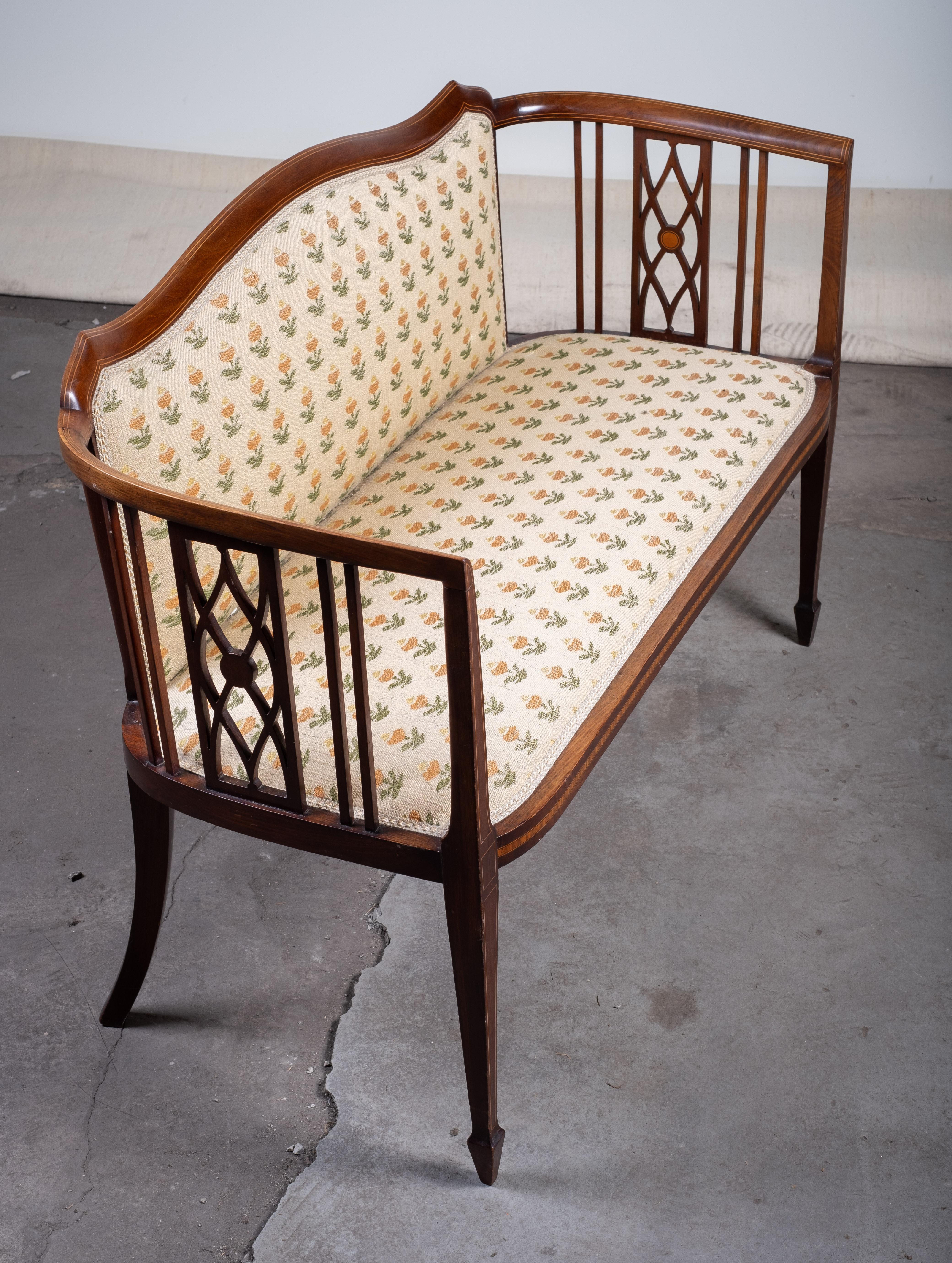 Two-Seat Sofa / Bench in Mahogany, Art Nouveau Style, Early 1900s For Sale 1