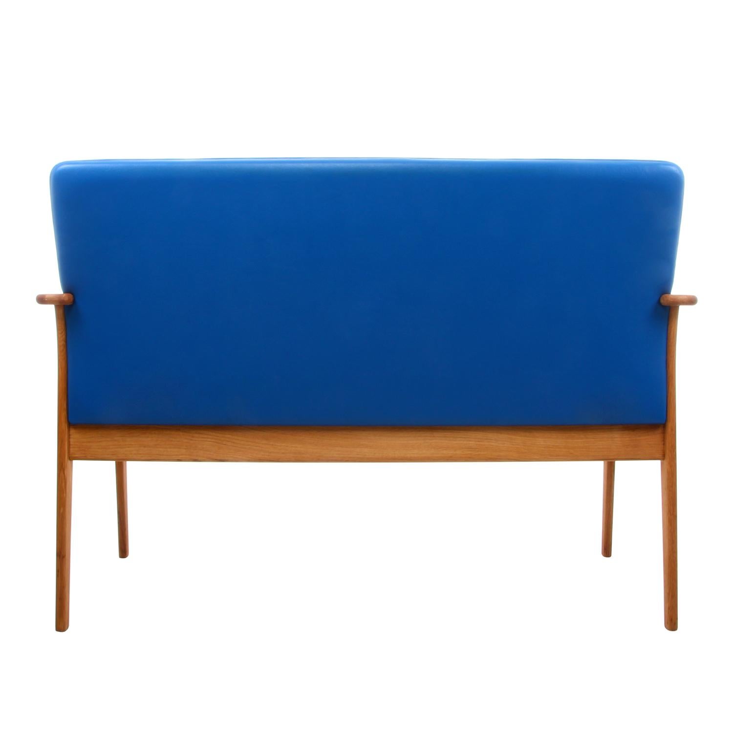 Two-Seat Sofa by Erik Buch 1970s Oil-Treated Oak Couch with Clear Blue Upholster (Dänisch)