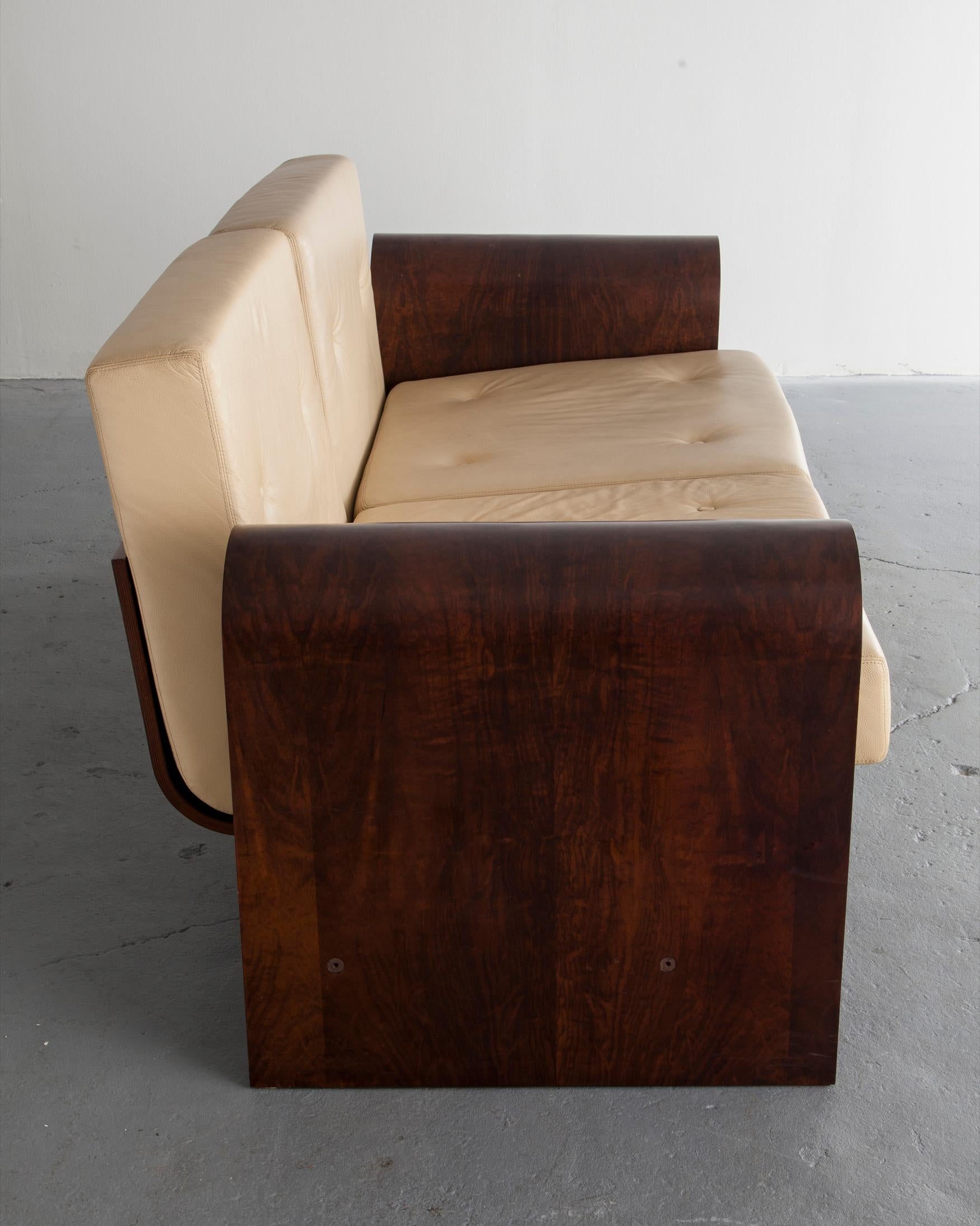 20th Century Two-Seat Sofa by Oscar Niemeyer For Sale