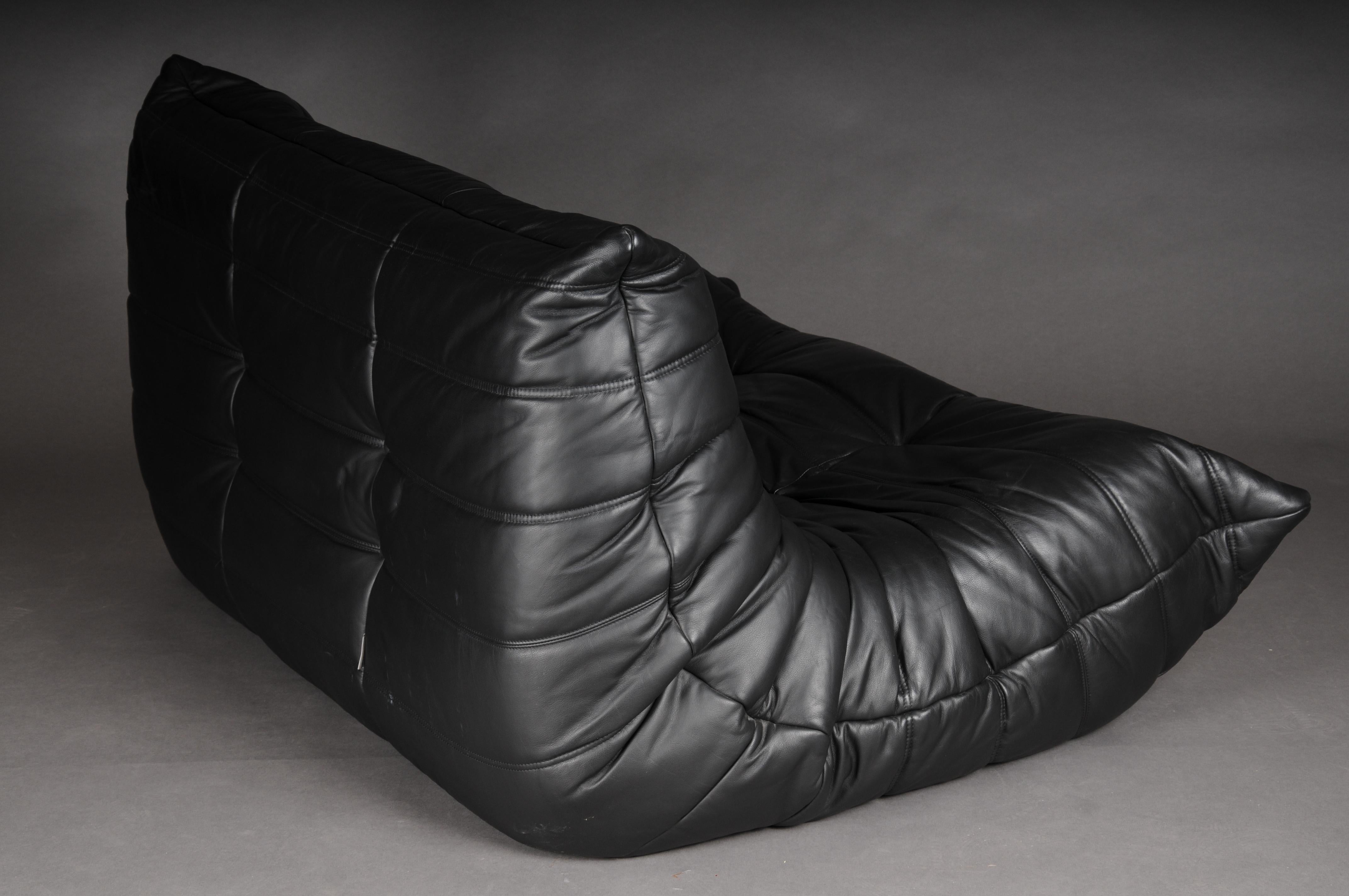 Two Seat Togo Sofa, black Leather by Michel Ducaroy, Ligne Roset, France For Sale 7