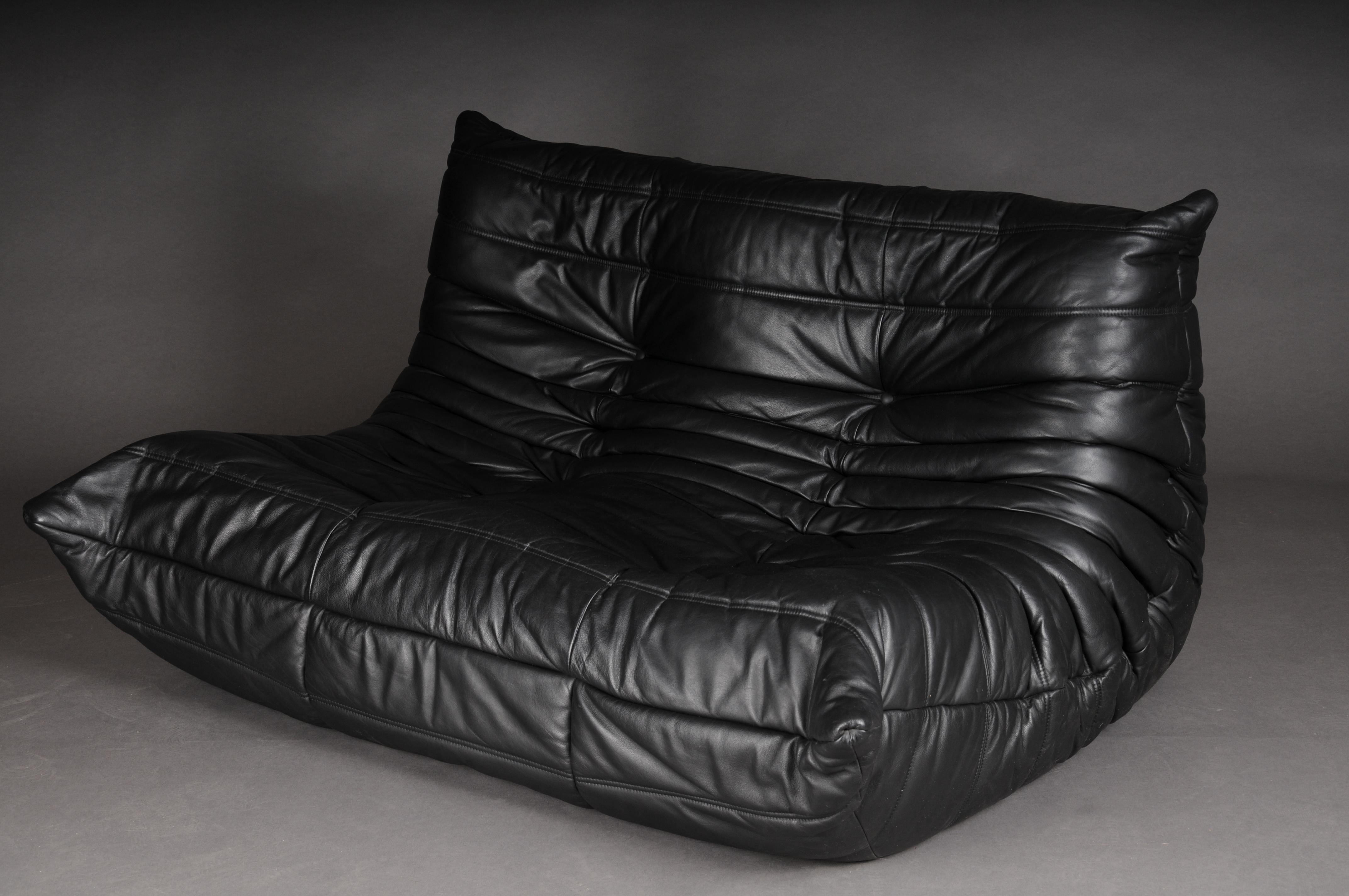 20th Century Two Seat Togo Sofa, black Leather by Michel Ducaroy, Ligne Roset, France For Sale