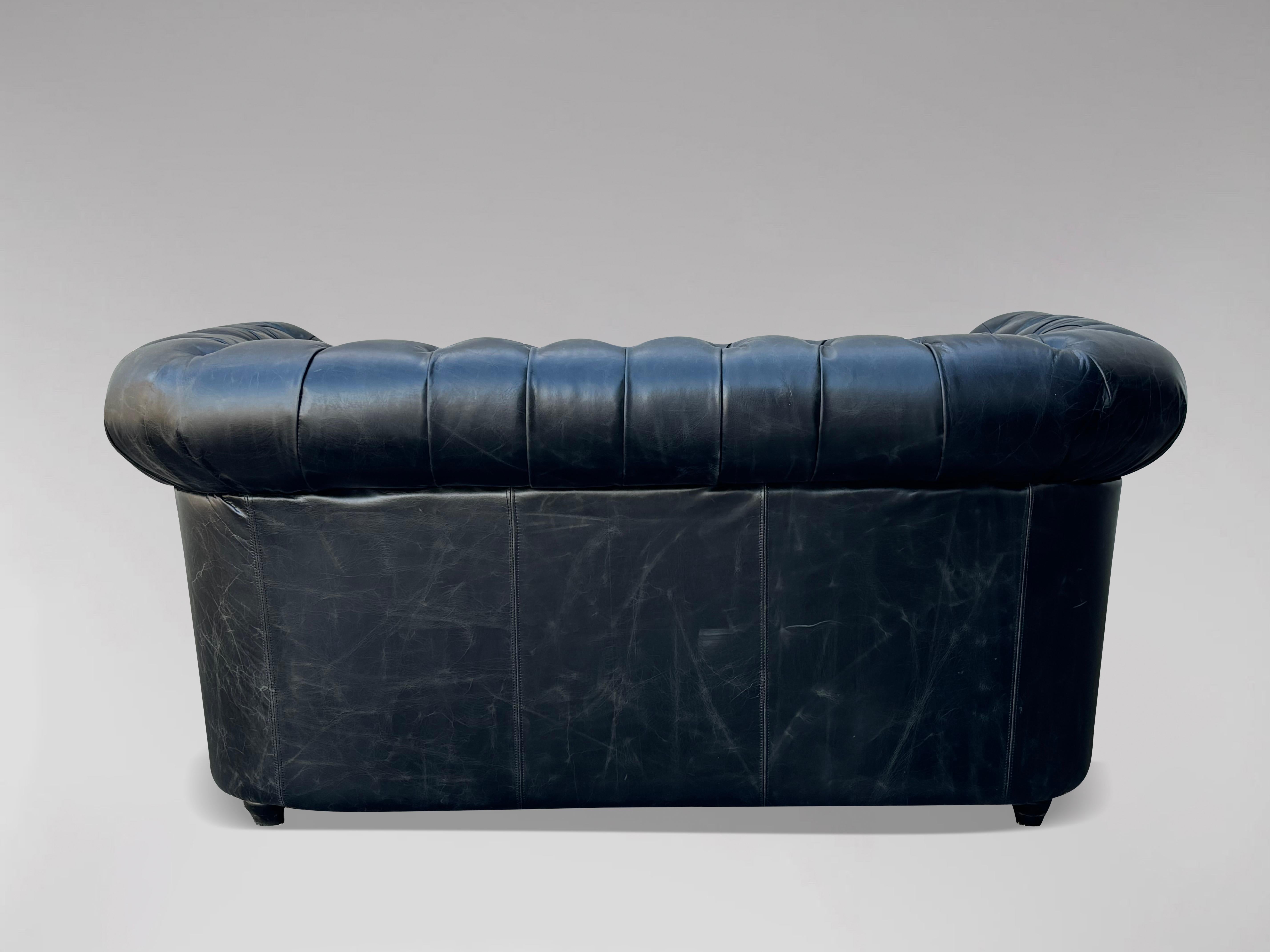 Pelle Divano Chesterfield a due posti in pelle nera in vendita