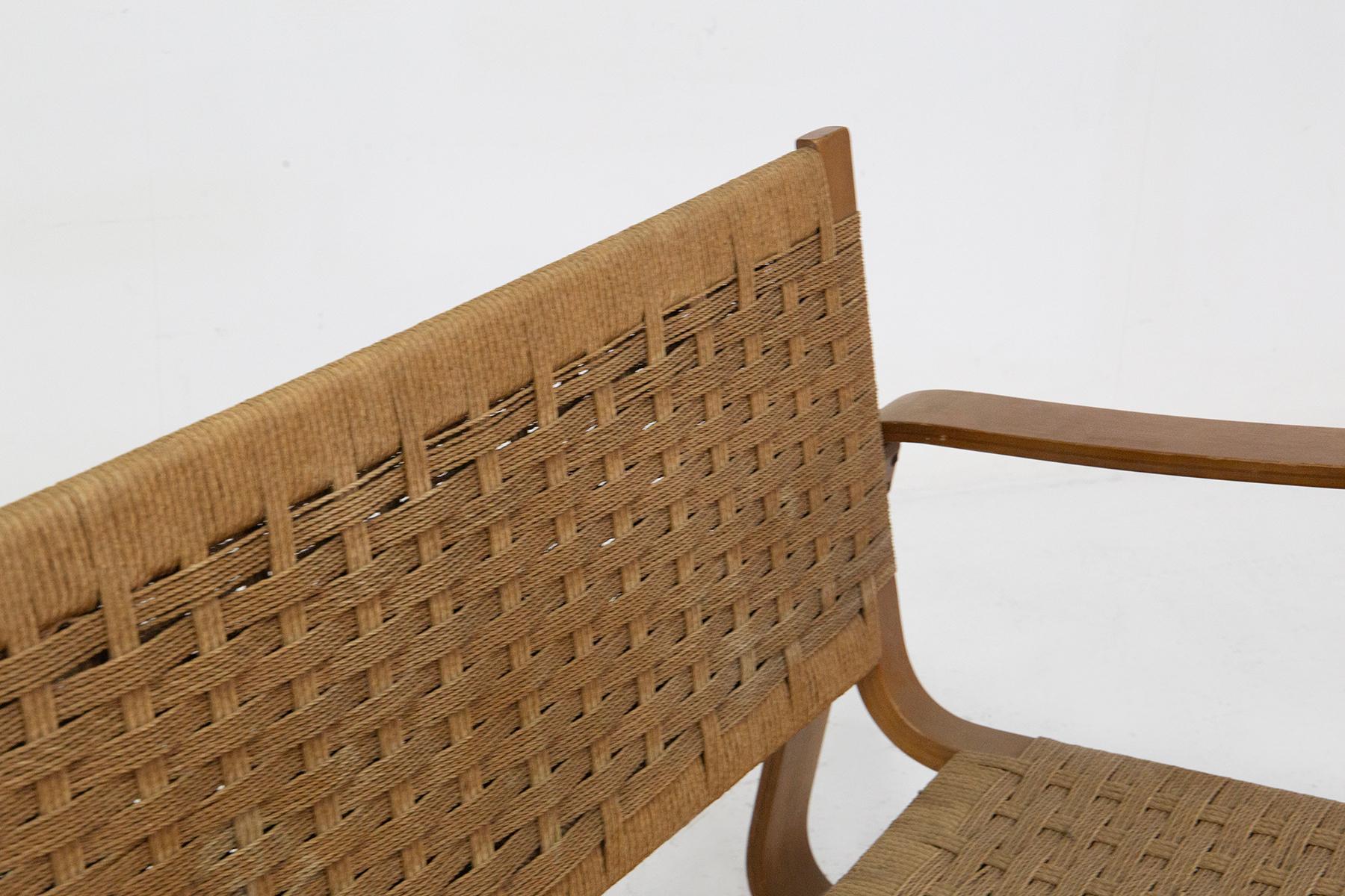 Zweisitziges strohsofa von Giuseppe Pagano (Mid-20th Century) im Angebot