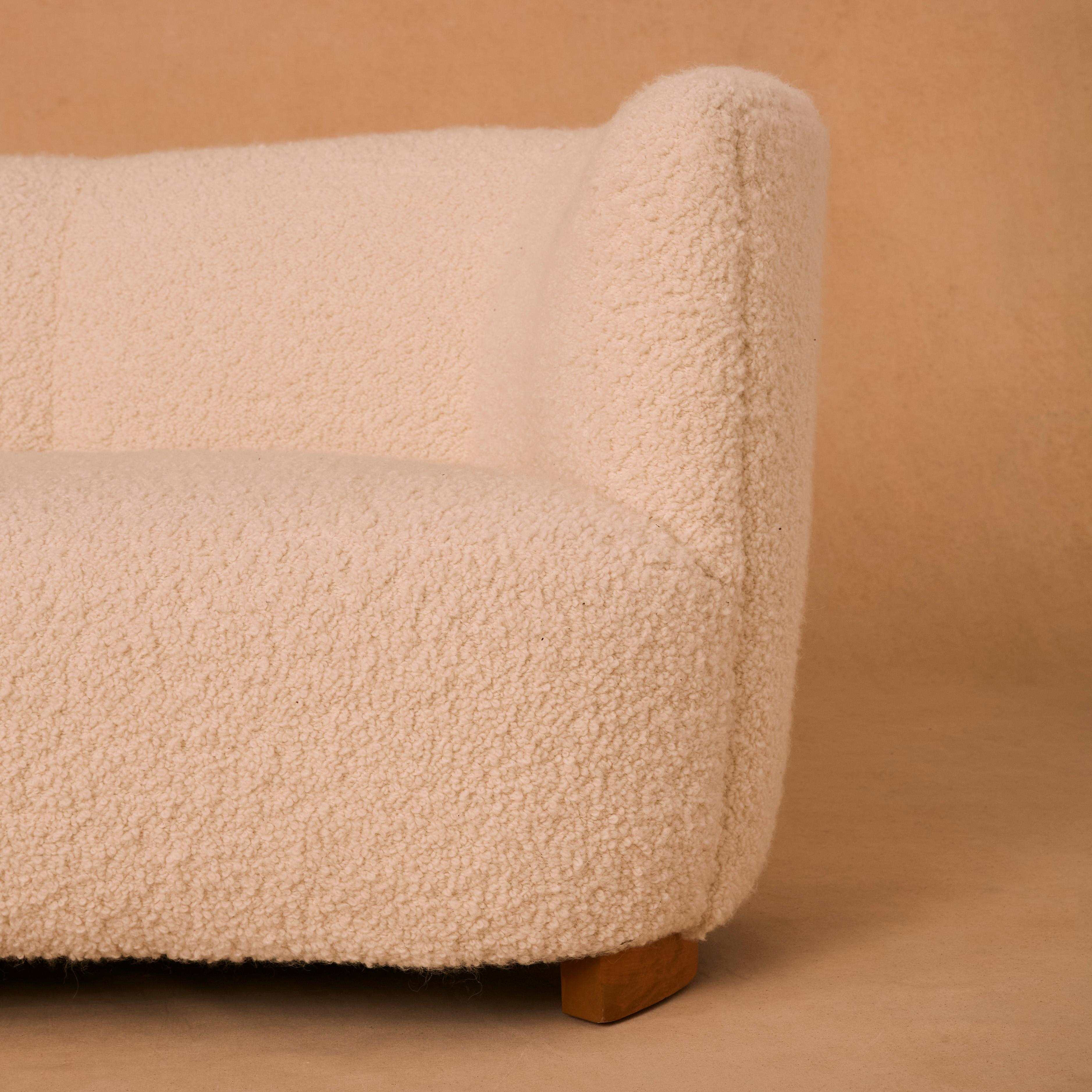 Two Seater Danish Banana Sofa In Excellent Condition For Sale In London, England
