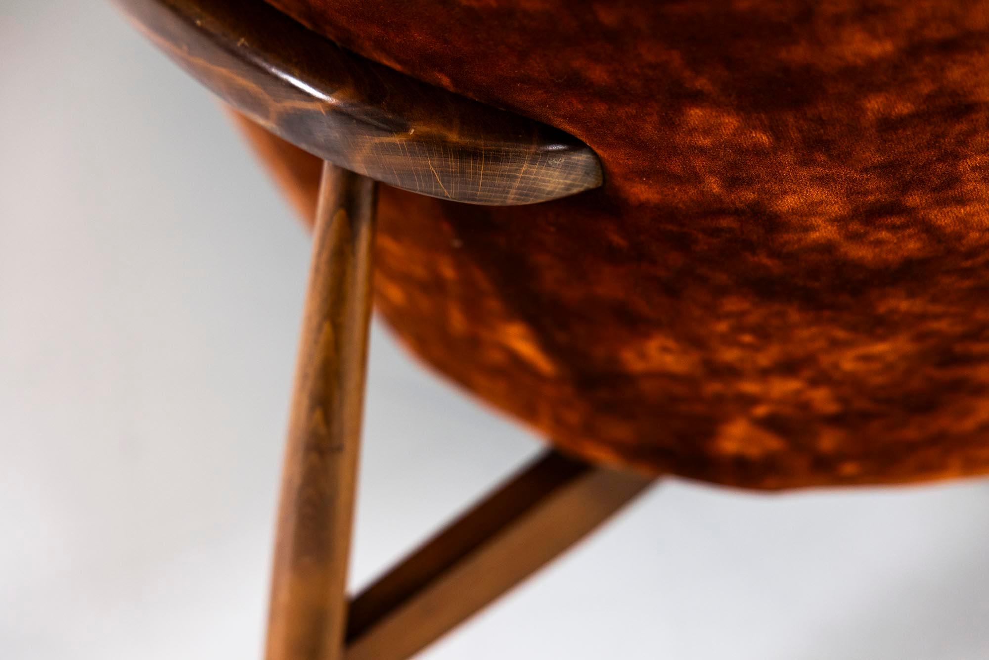 Modèle 115 en velours de Theo Ruth pour Artifort, Pays-Bas Bon état - En vente à Hellouw, NL