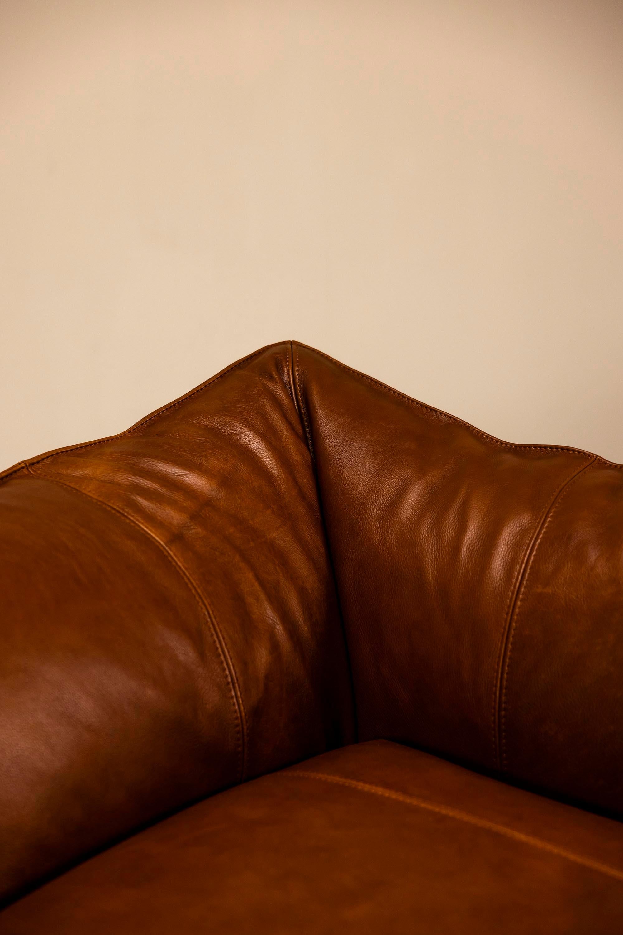 Two-seater Sofa 'Bambole' in Upholstered Leather by Mario Bellini for B&B Italia in vendita 10