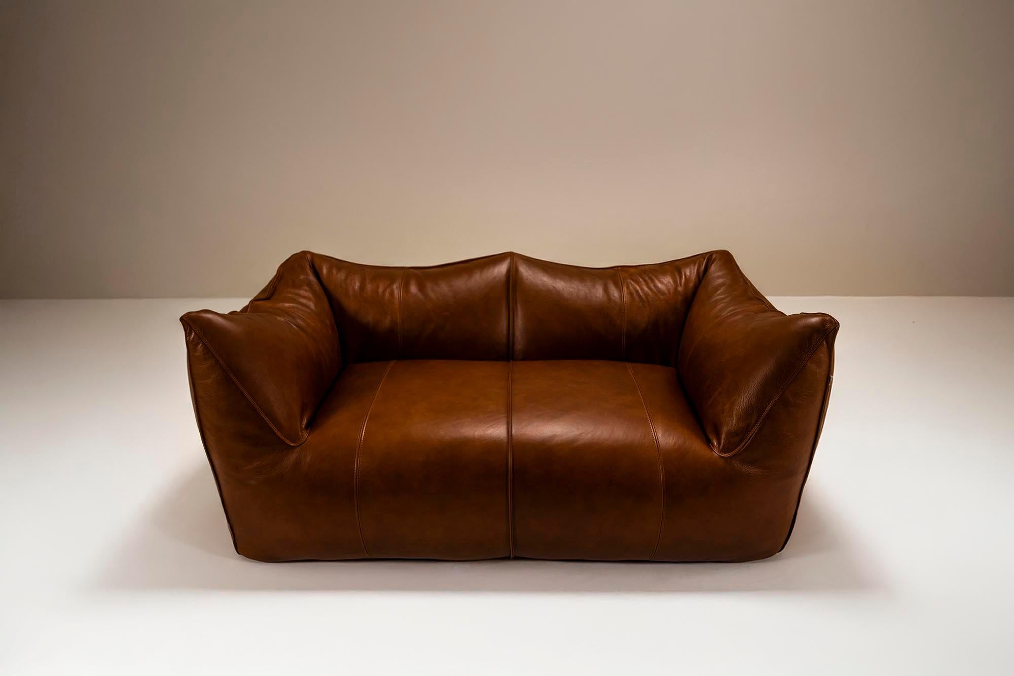 Fine XX secolo Two-seater Sofa 'Bambole' in Upholstered Leather by Mario Bellini for B&B Italia in vendita