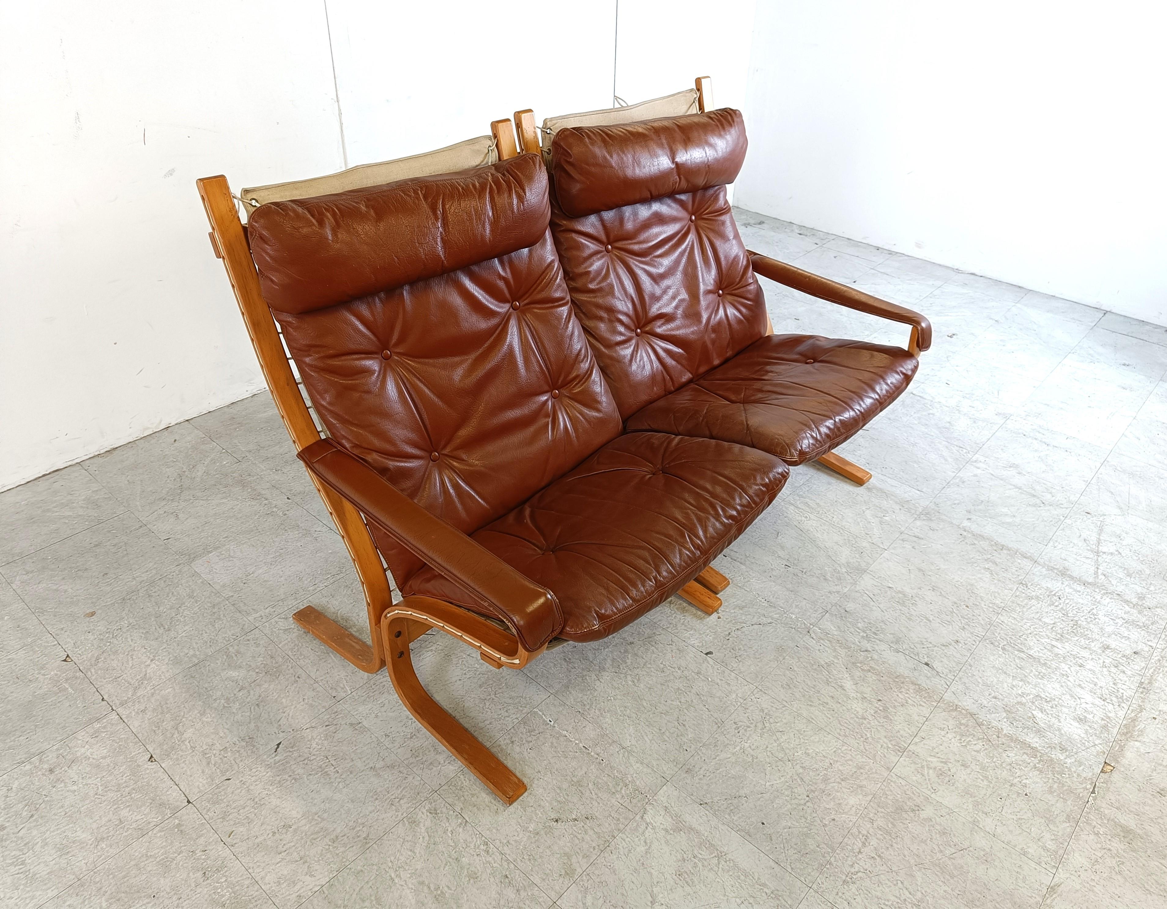 Two seater sofa by Ingmar Relling for Westnofa, 1980s 3