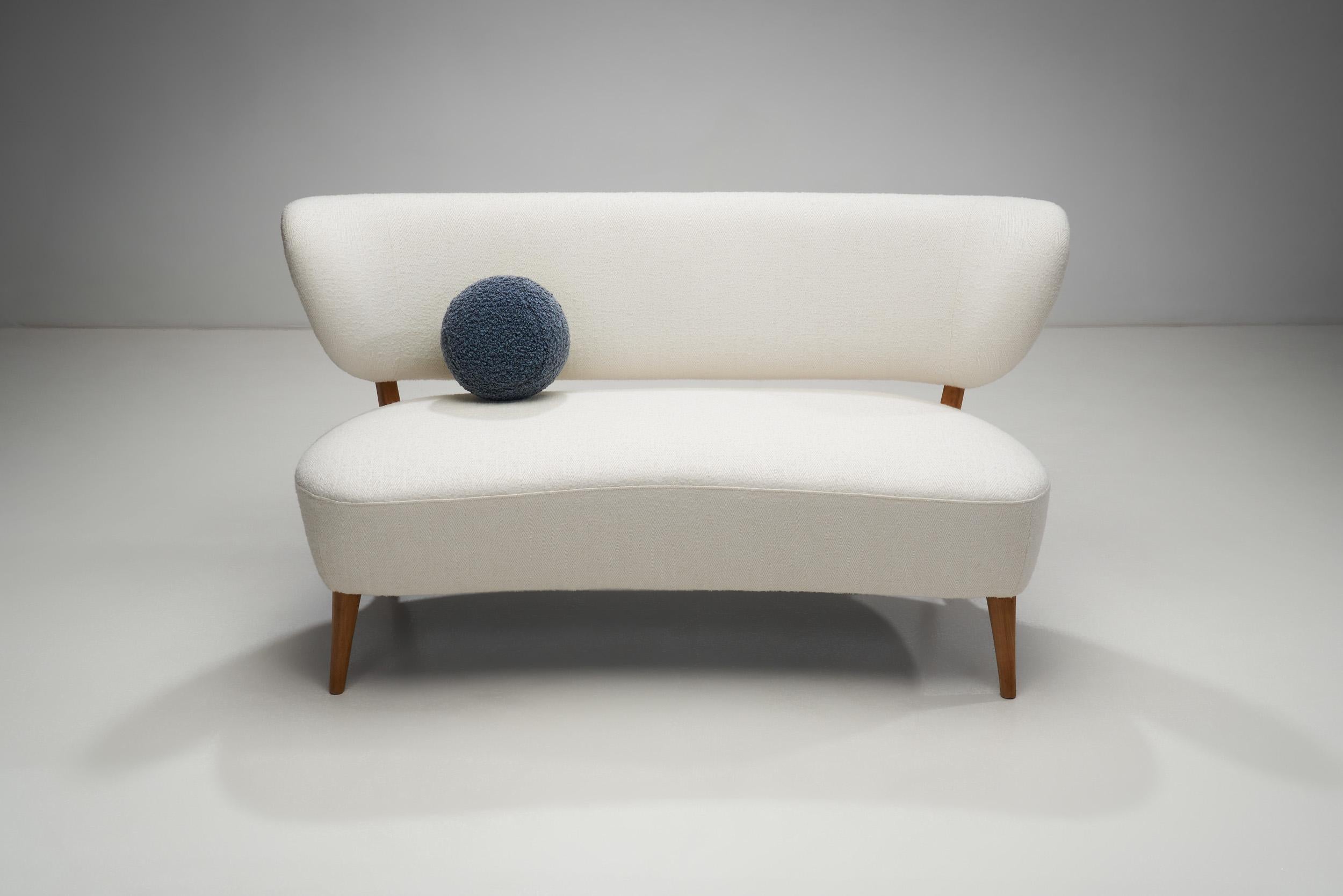 Two-Seater Sofa by Otto Schulz 'Attr.' for Boet, Sweden, 1940s For Sale 2