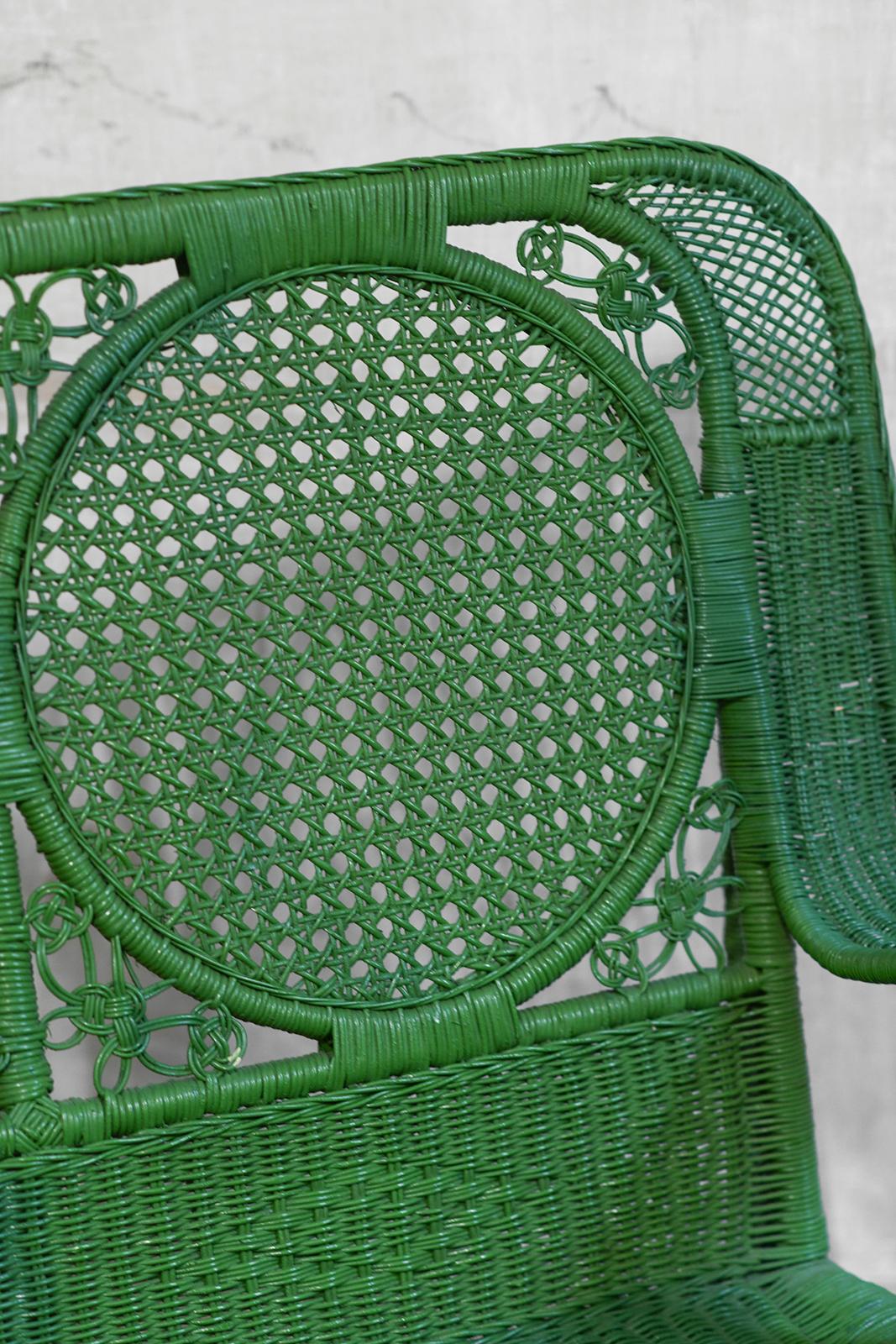 Fine XX secolo Divano a due posti in rattan intrecciato verde, anni '70 in vendita