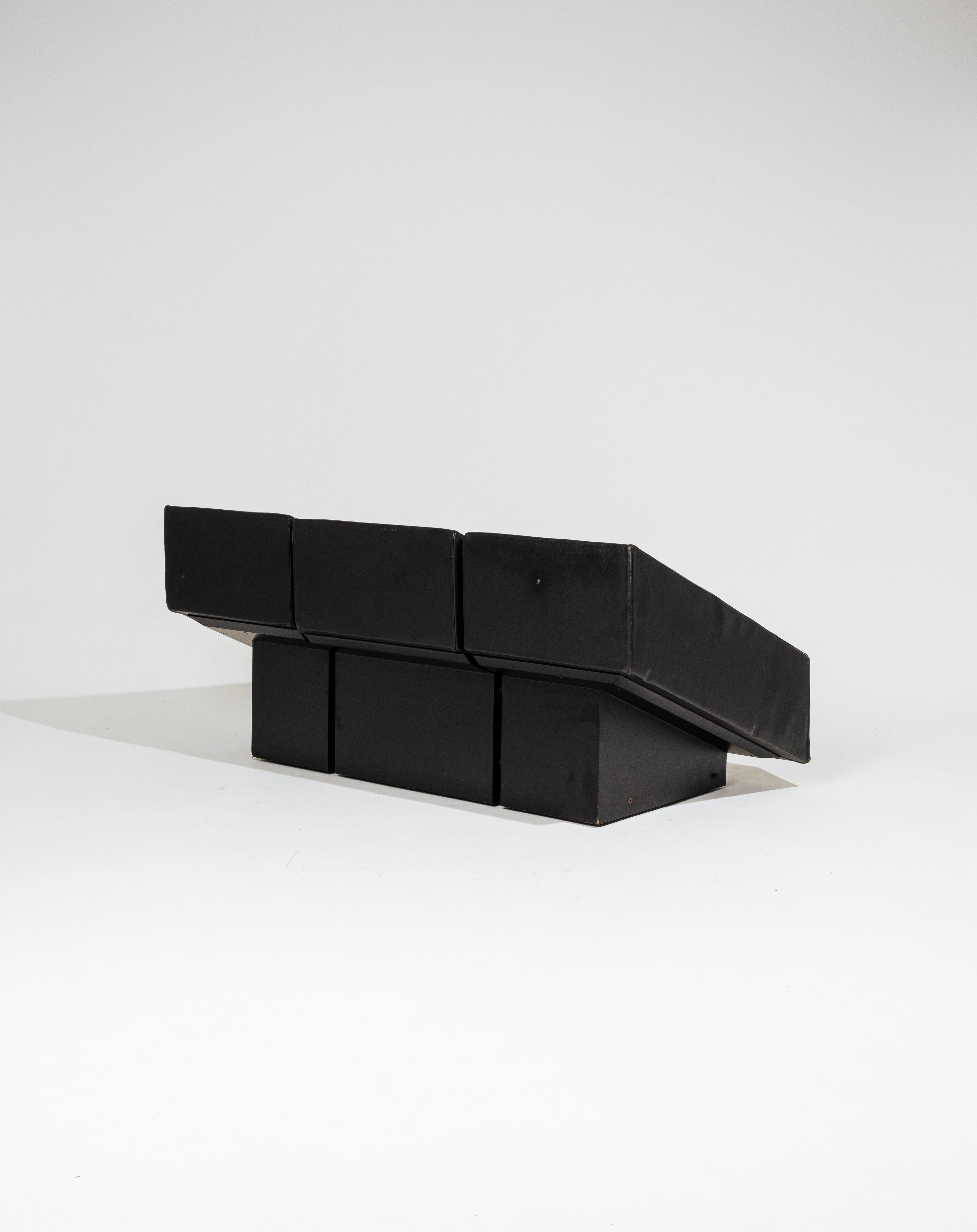 Two-seater sofa in leather, Mario Botta, 1980s For Sale 2