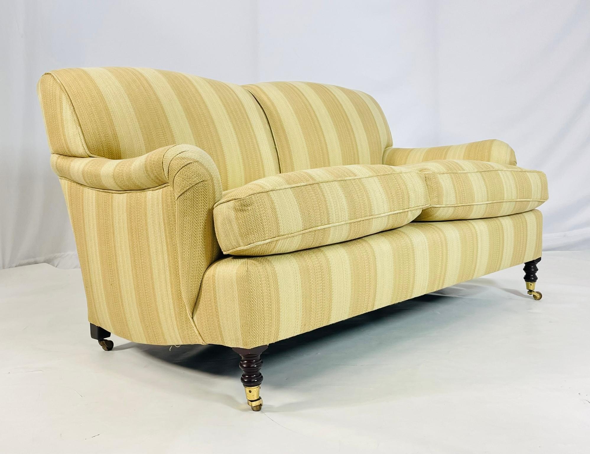 Fatto a mano Divano a due posti realizzato in Inghilterra da George Smith LTD, Inghilterra 1999 in vendita